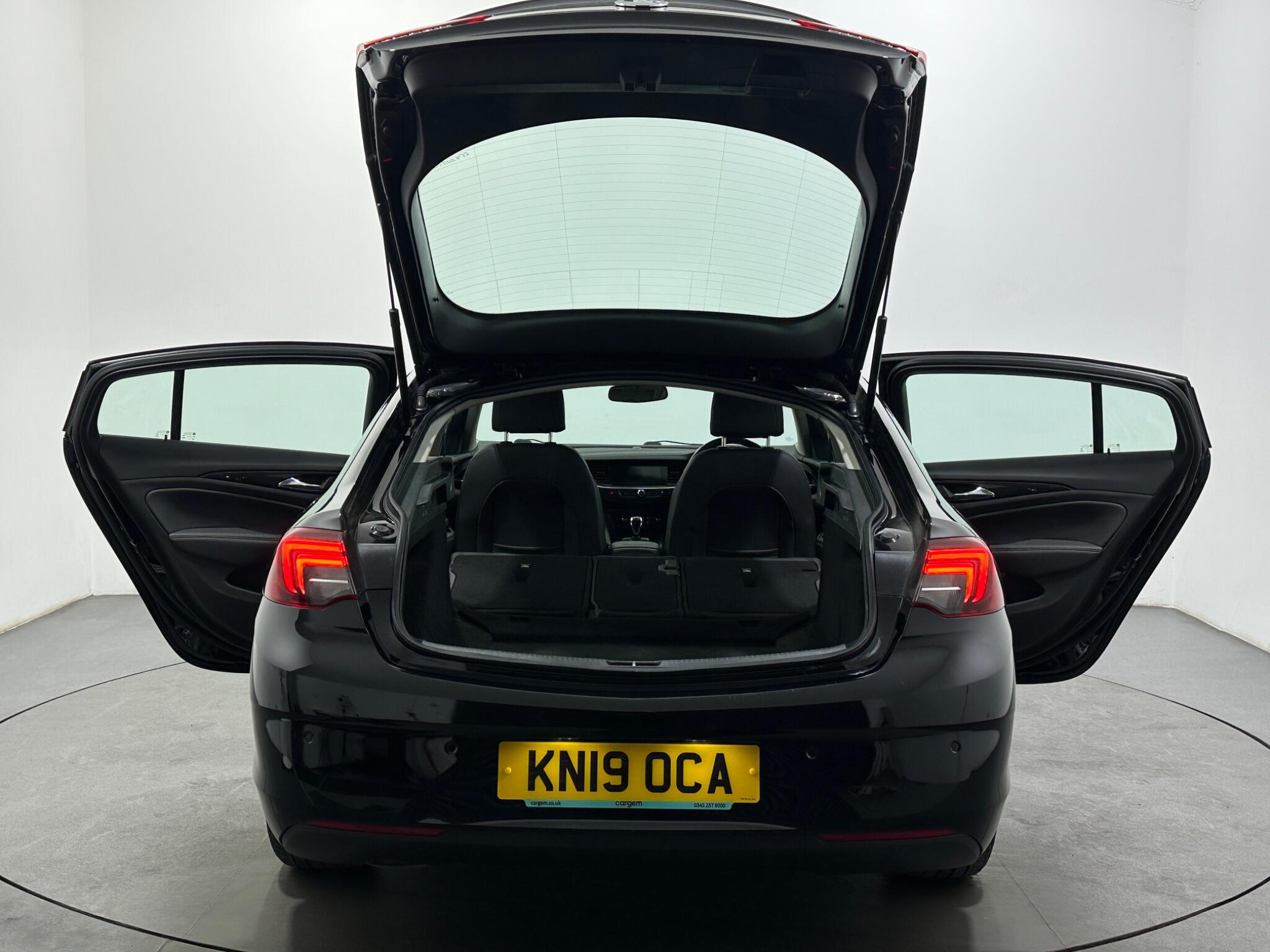 Vauxhall Insignia view 42