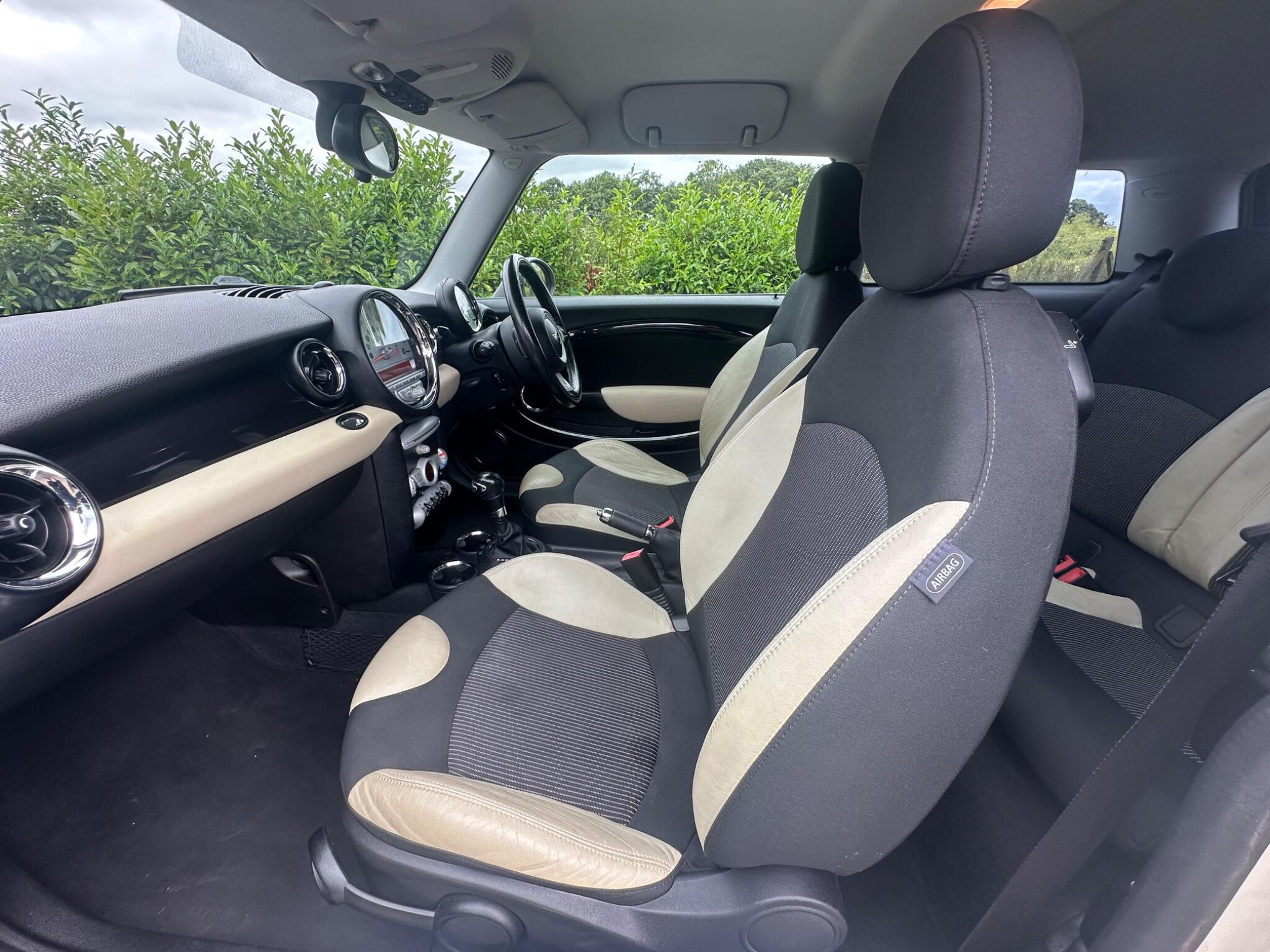 Mini Hatch view 48