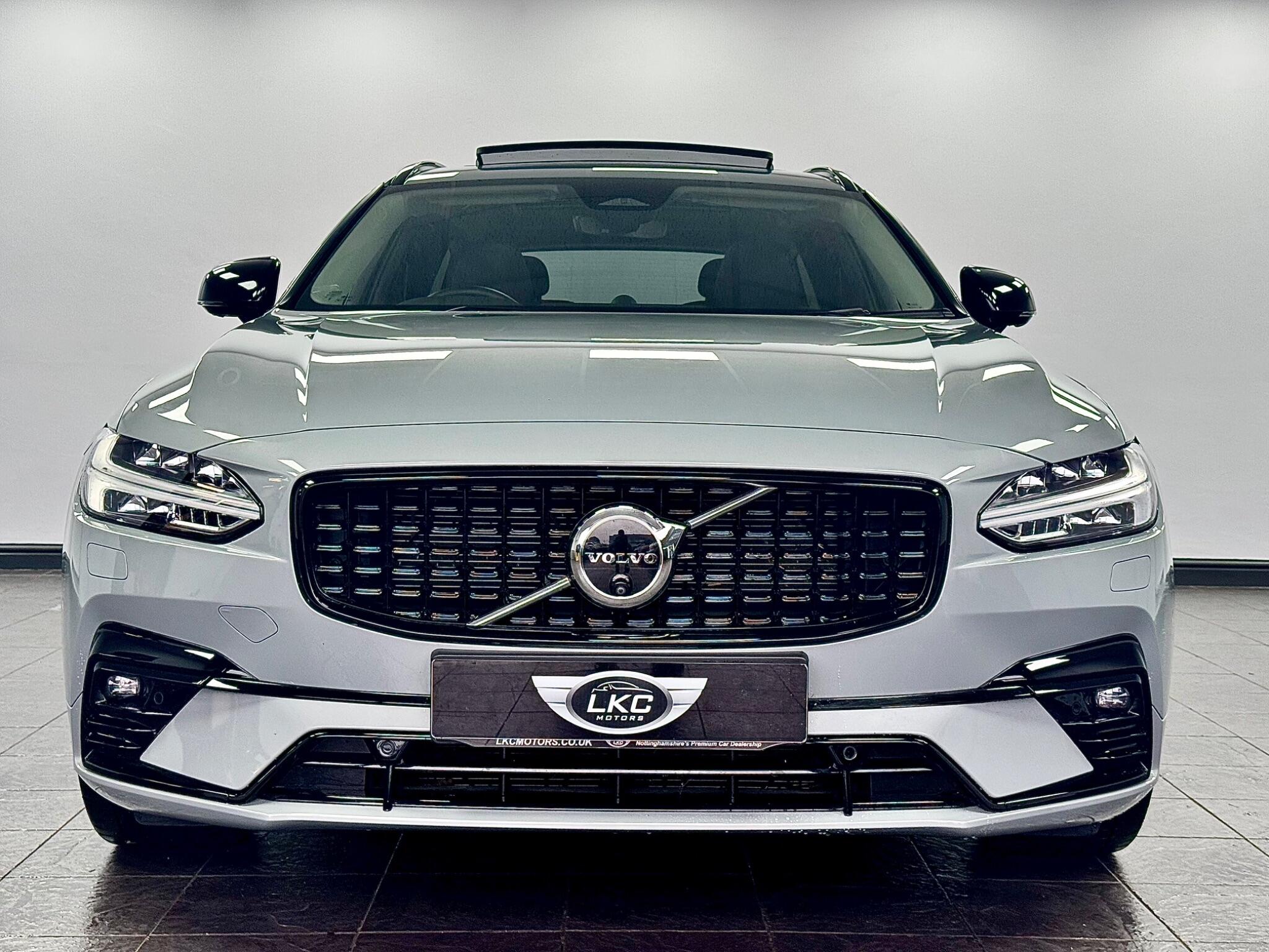 Volvo V90 view 22