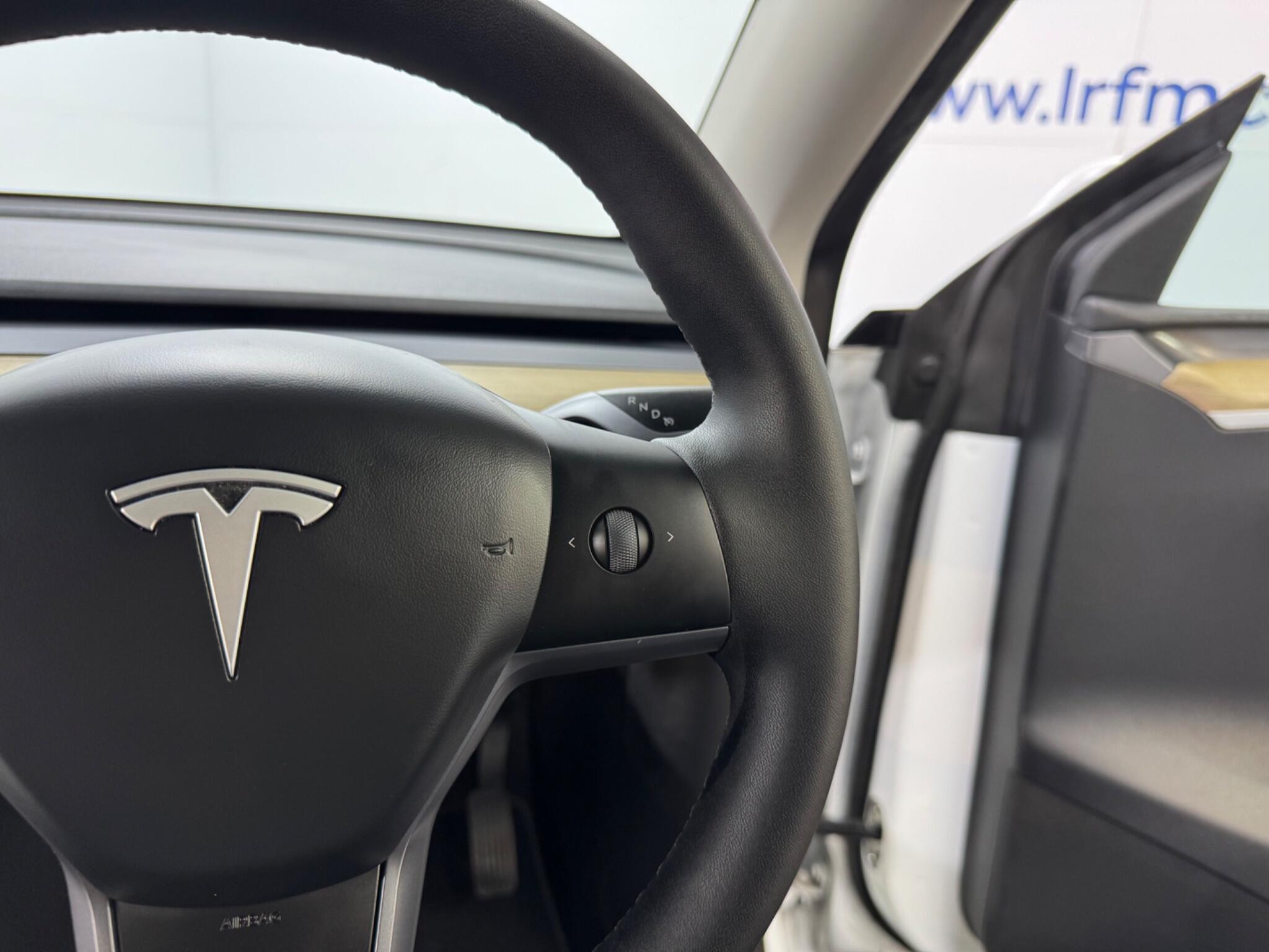 Tesla Model Y view 40