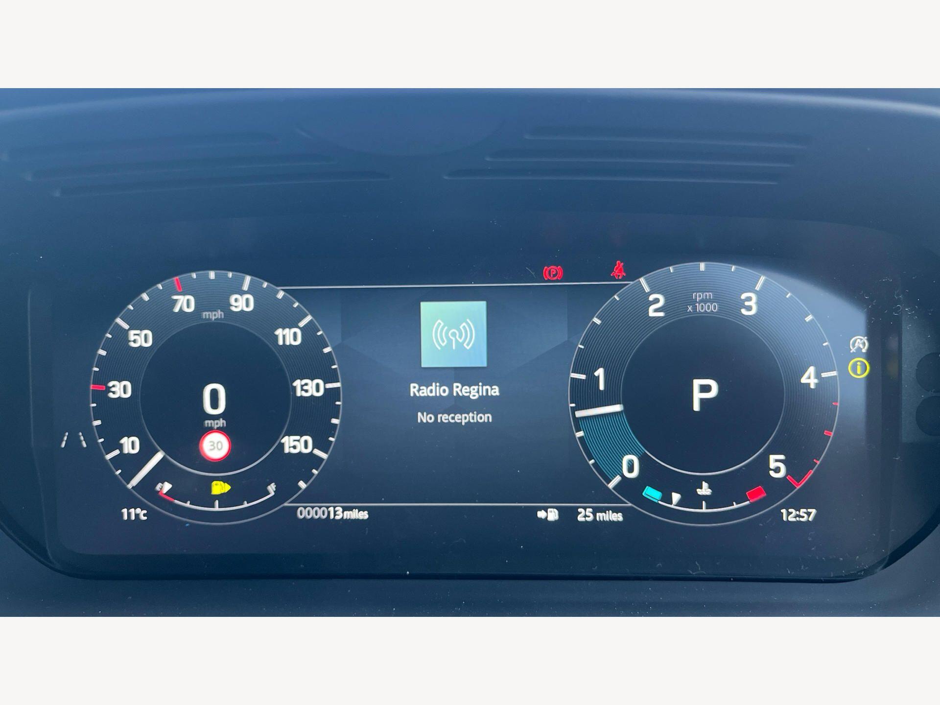 Land Rover Discovery view 19