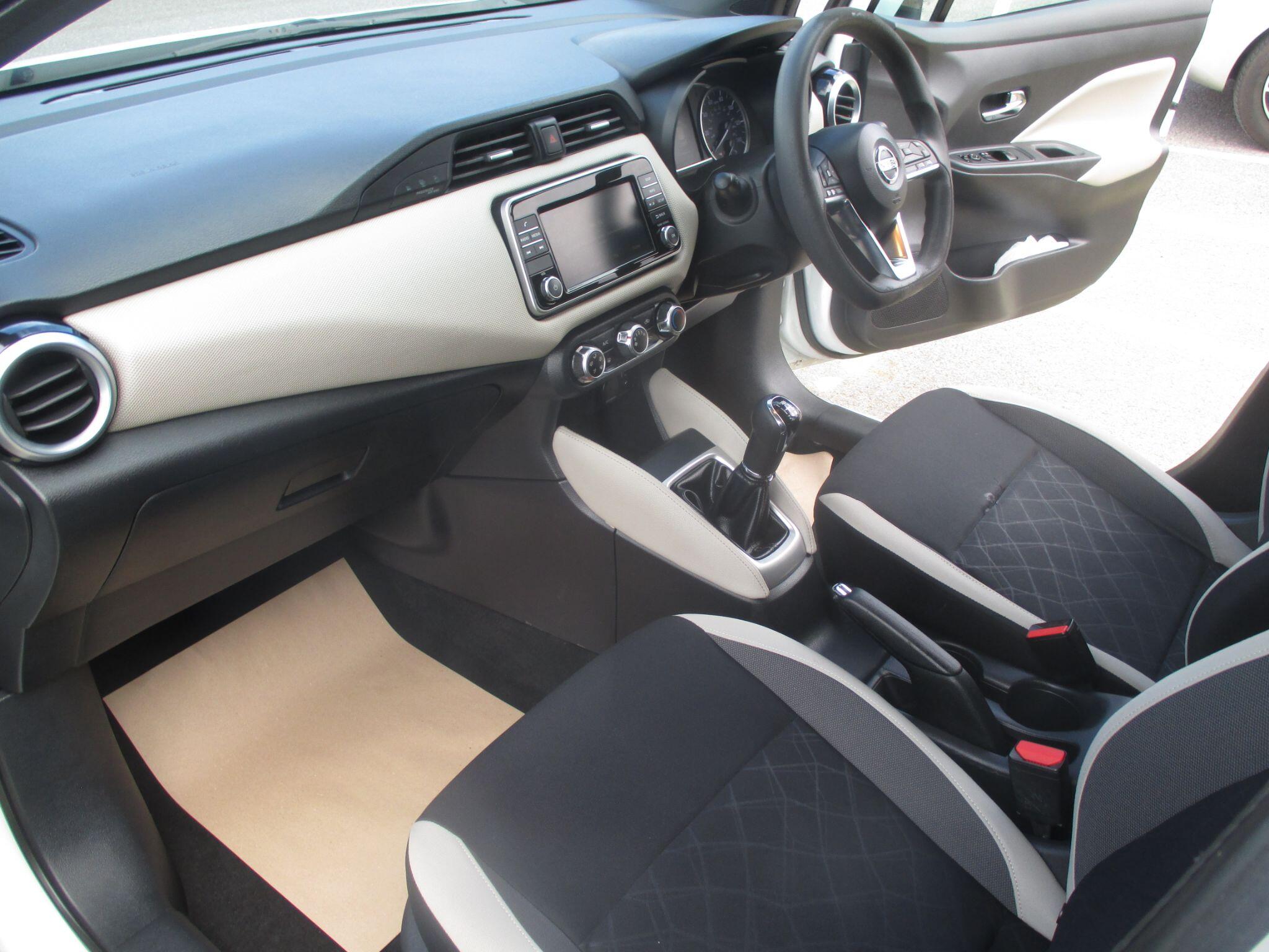 Nissan Micra view 32