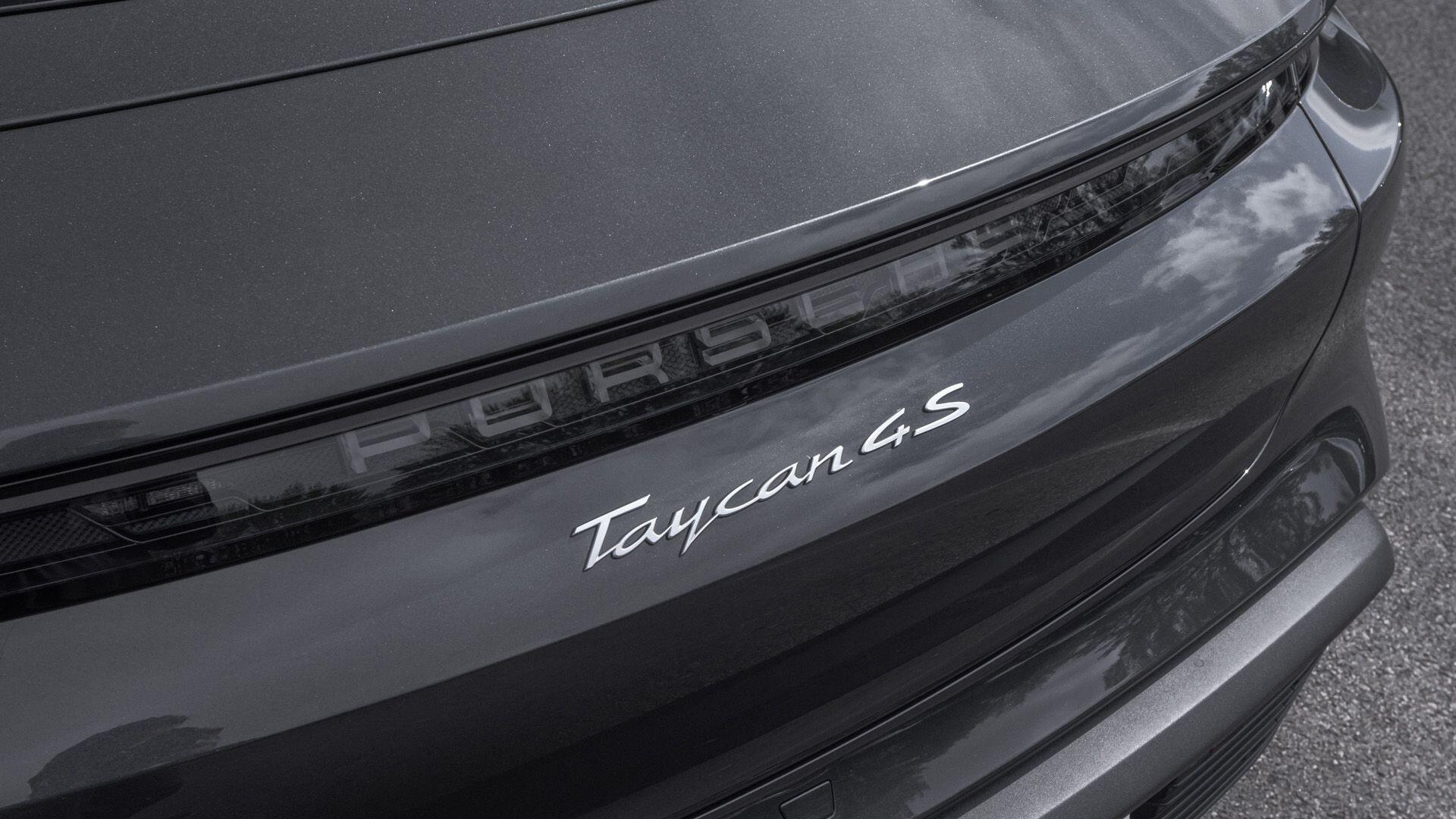 Porsche Taycan view 31
