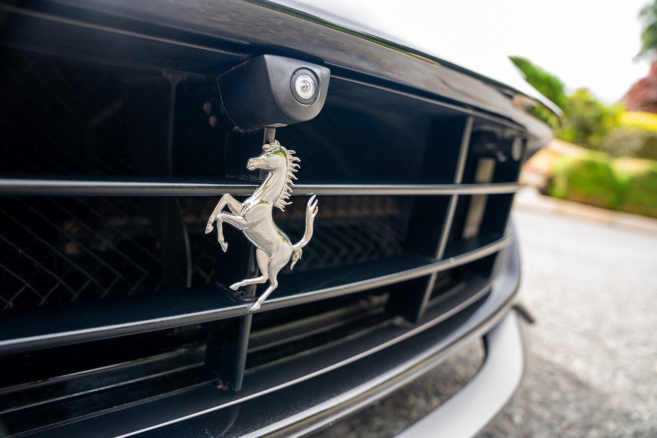 Ferrari F12 view 37