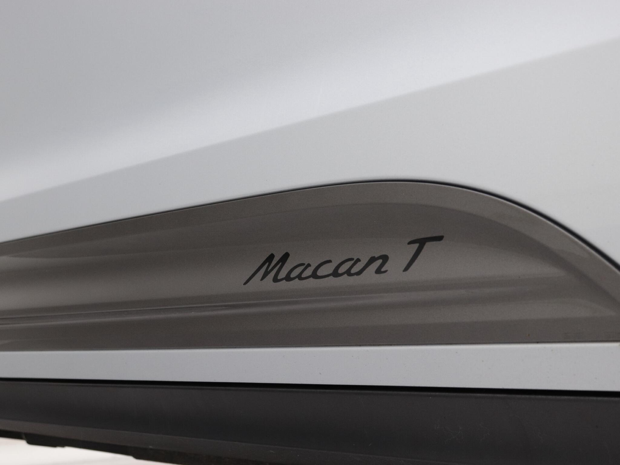 Porsche Macan view 33