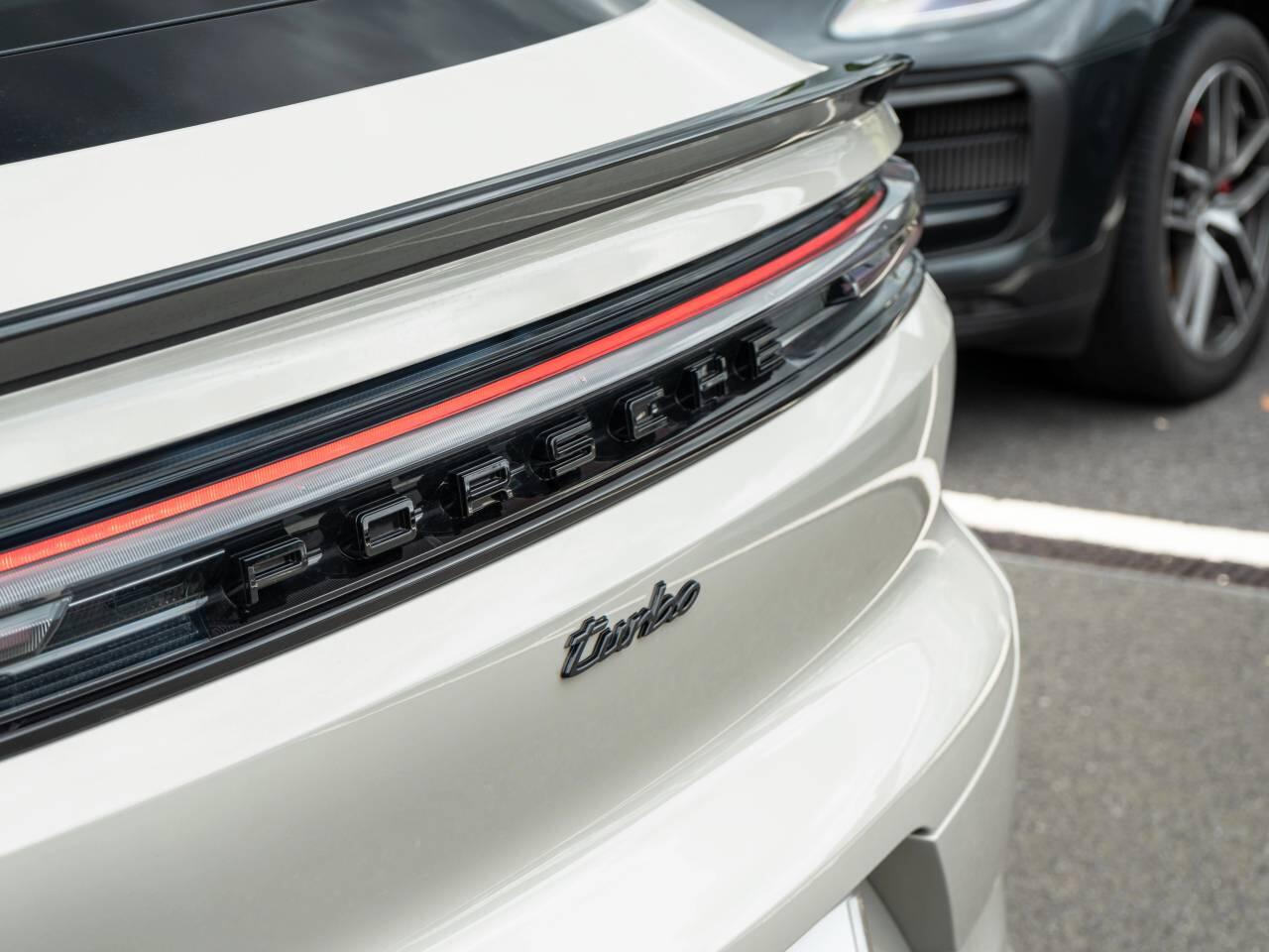 Porsche Cayenne view 11