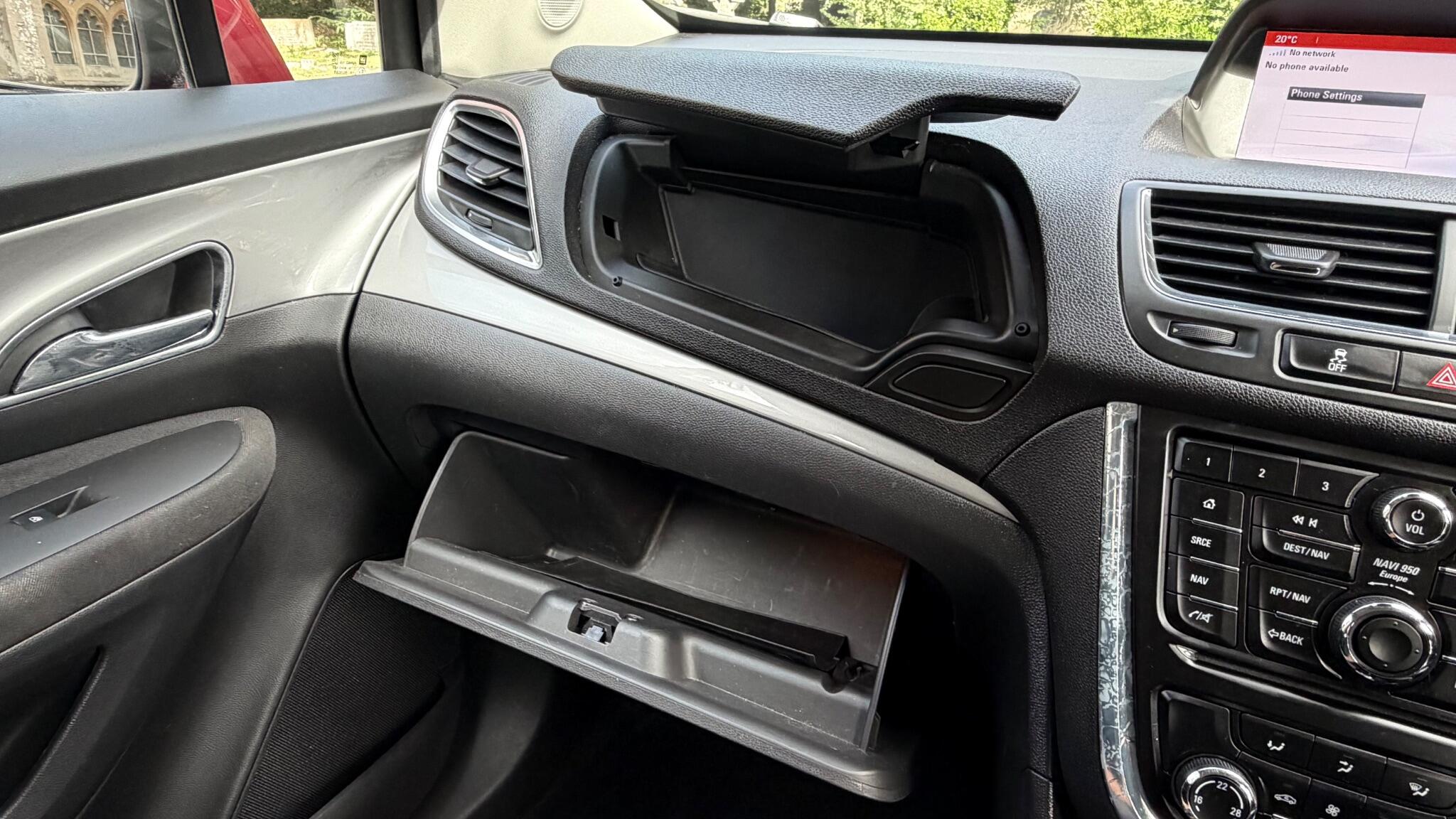 Vauxhall Mokka view 68