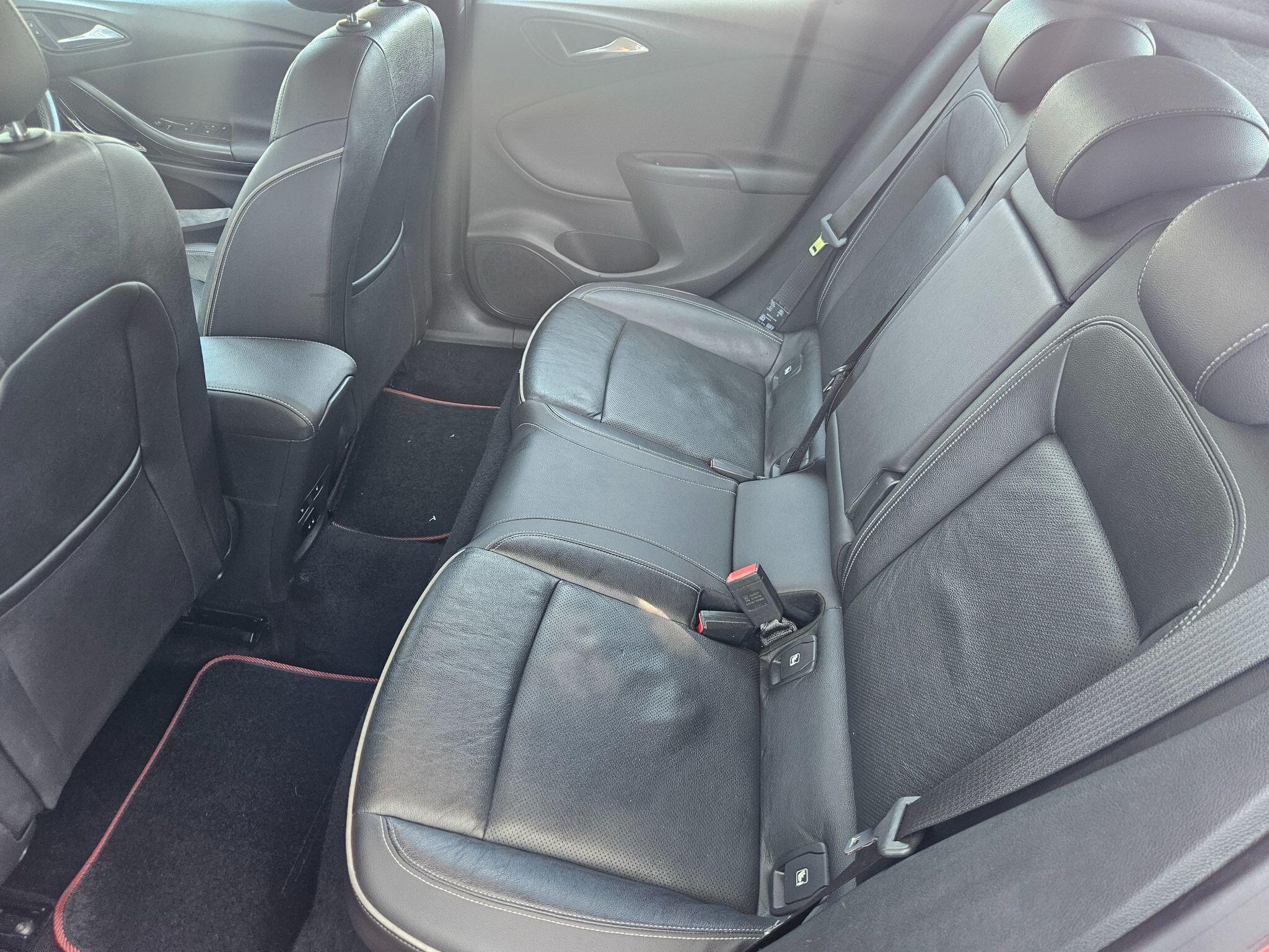 2016 Vauxhall Astra image 37