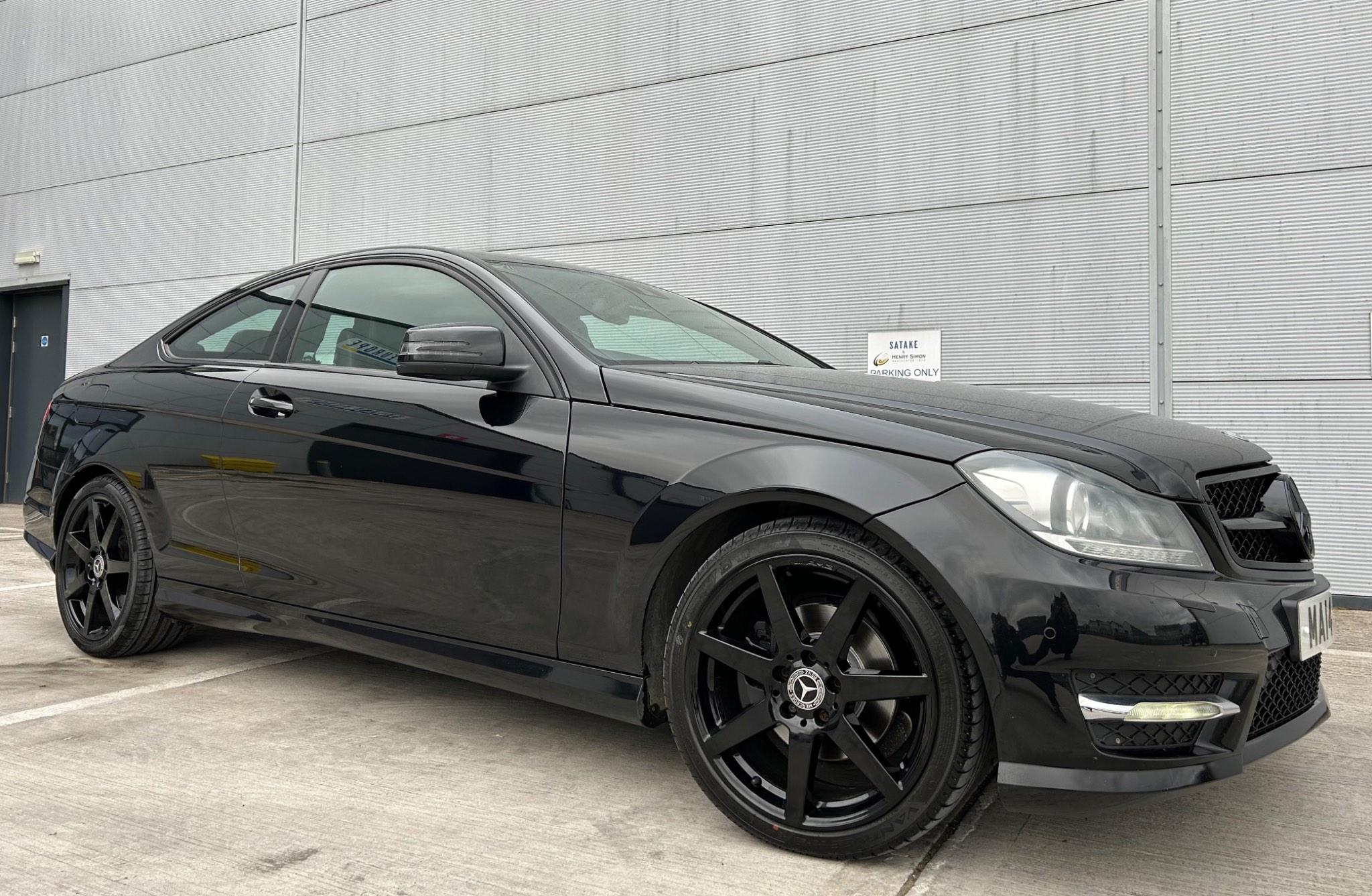 Mercedes-Benz C-Class view 6