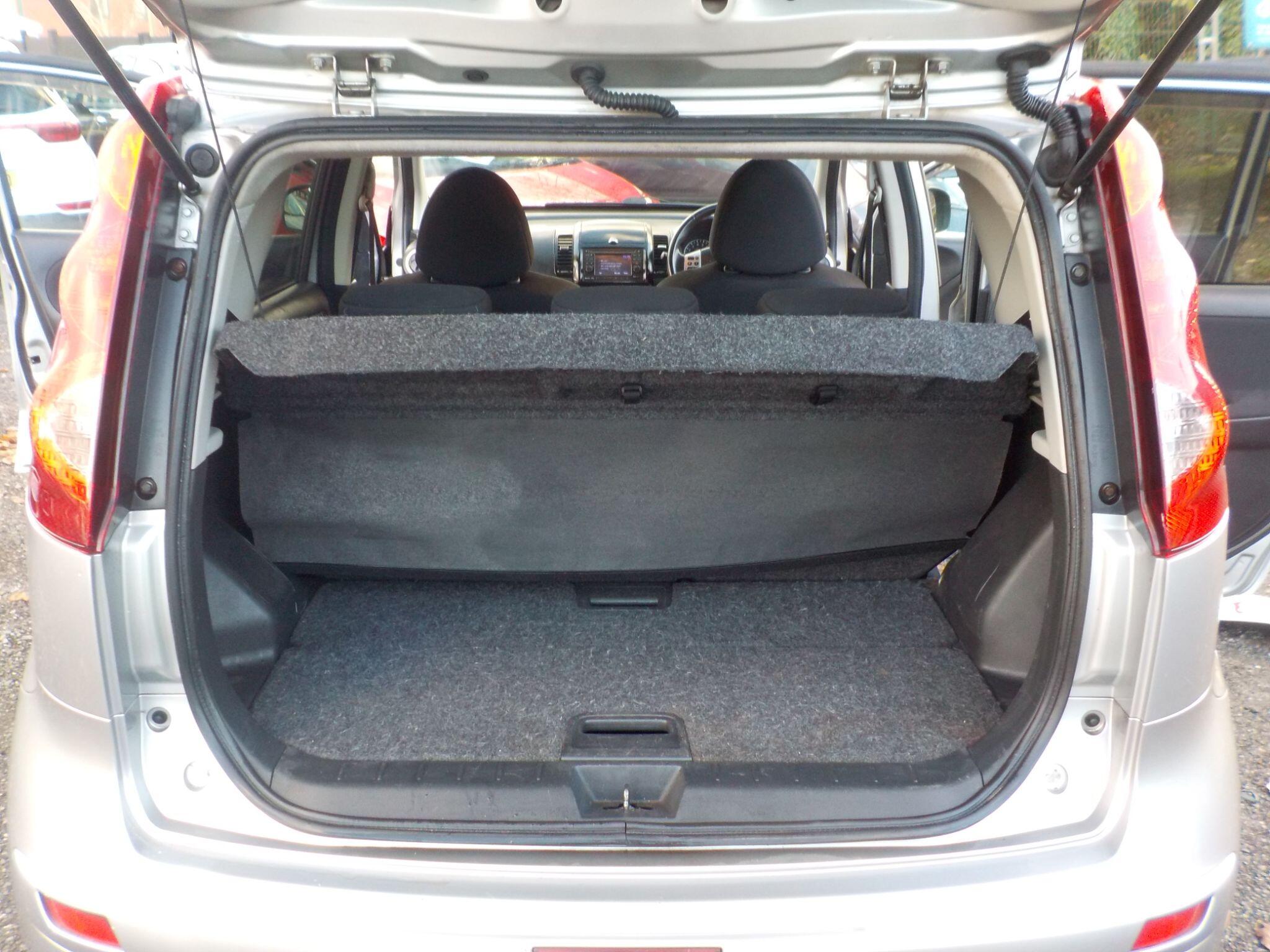 Nissan Note 1.4 16V n-tec Euro 4 5dr