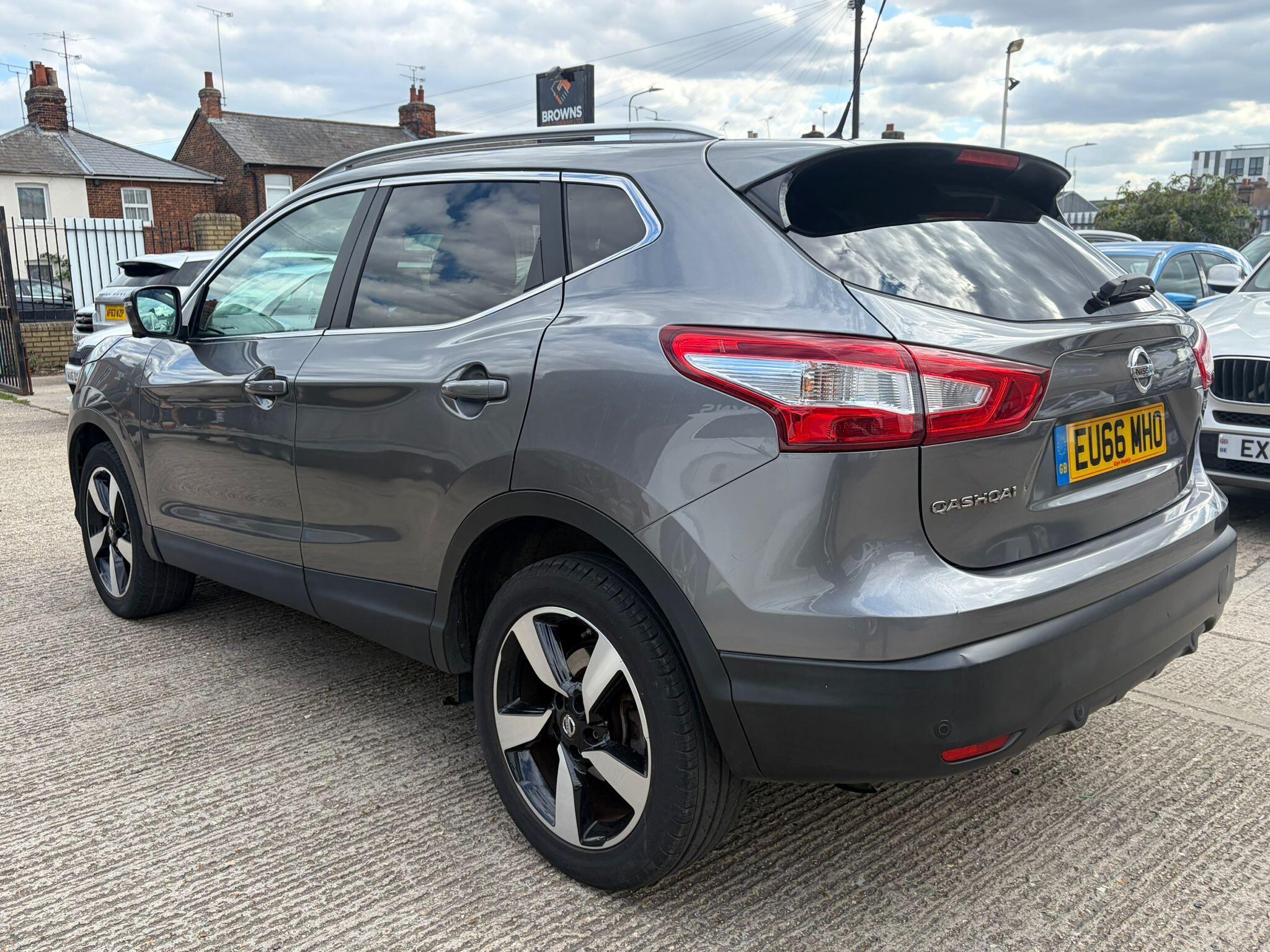 Nissan Qashqai view 5