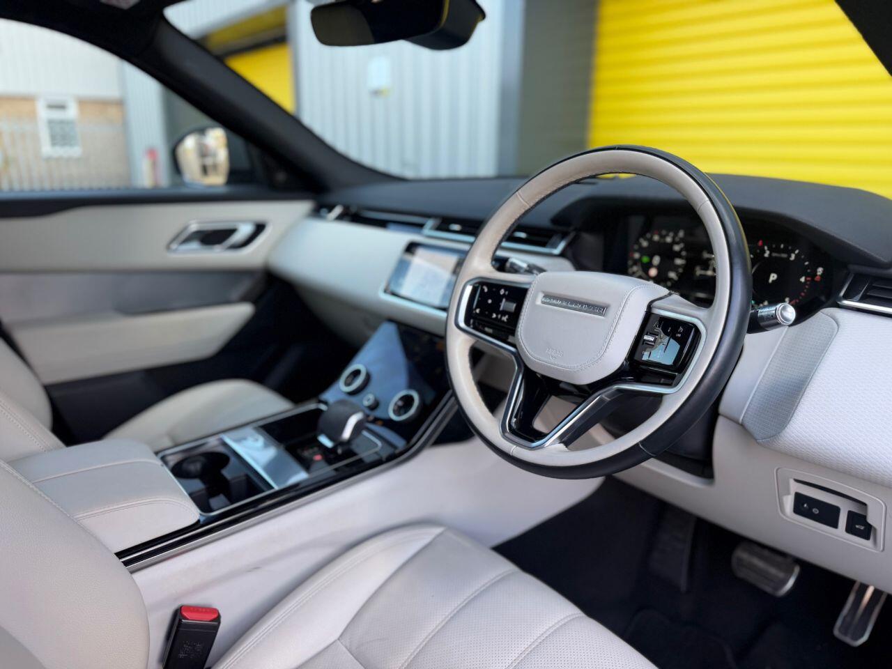Land Rover Range Rover Velar view 11