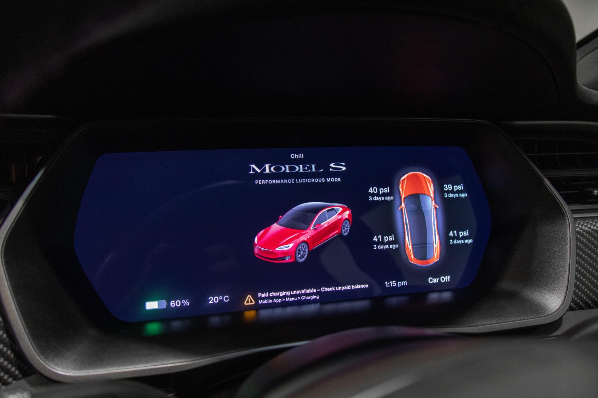 Tesla Model S view 35