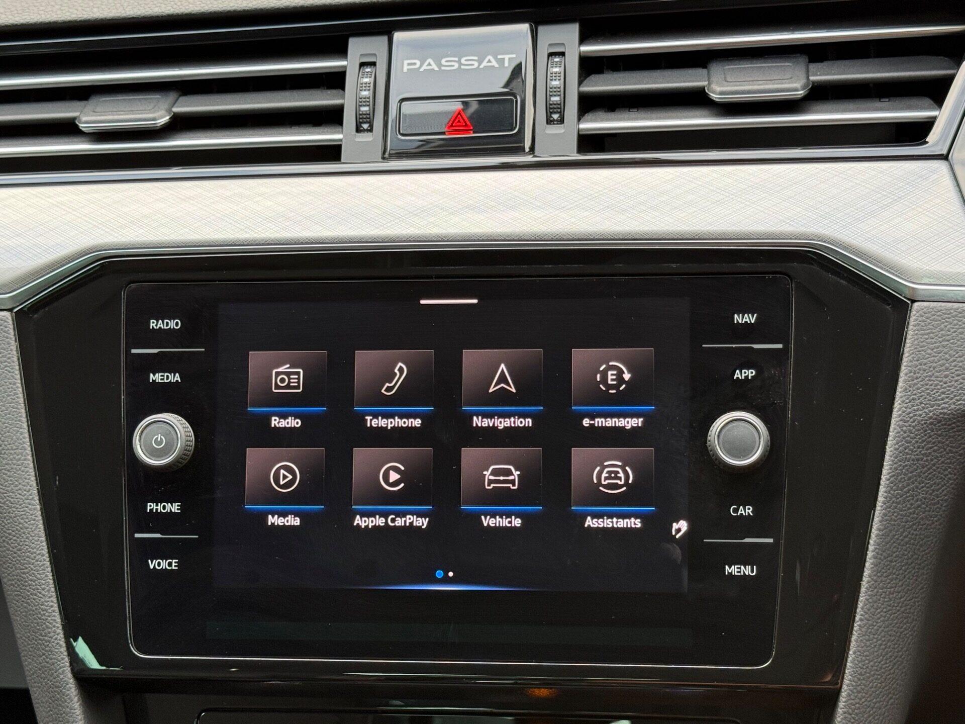 Volkswagen Passat view 38