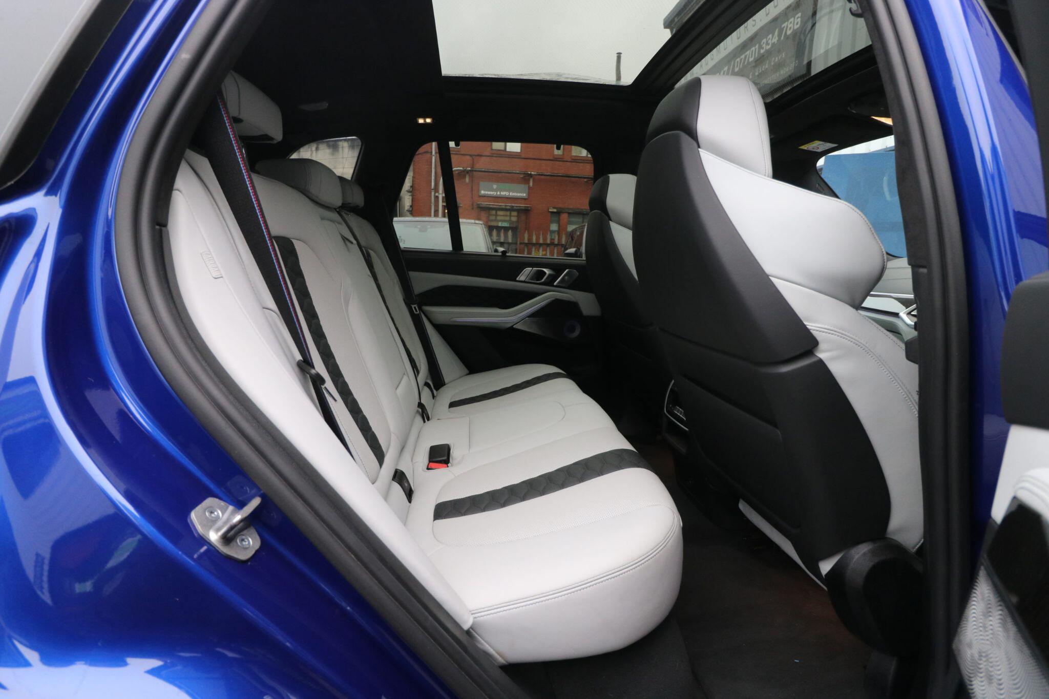 BMW X5 M view 16