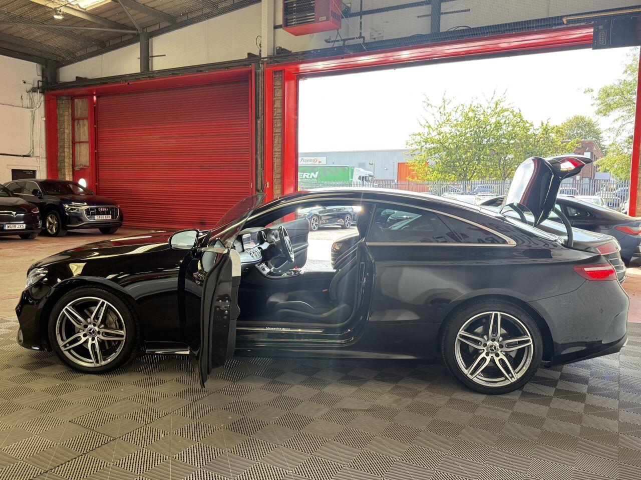 Mercedes-Benz E Class view 13