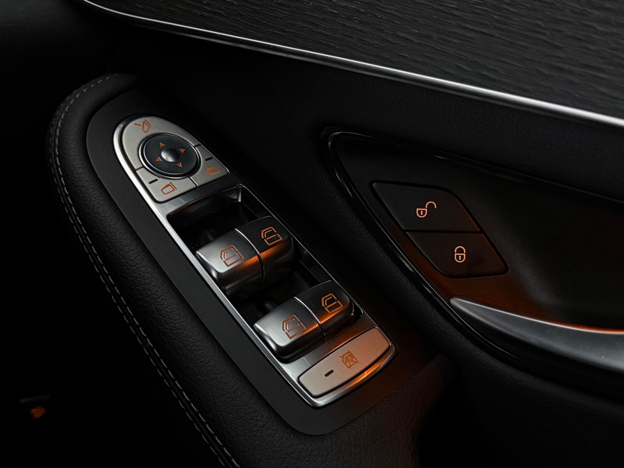 Mercedes-Benz GLC view 21