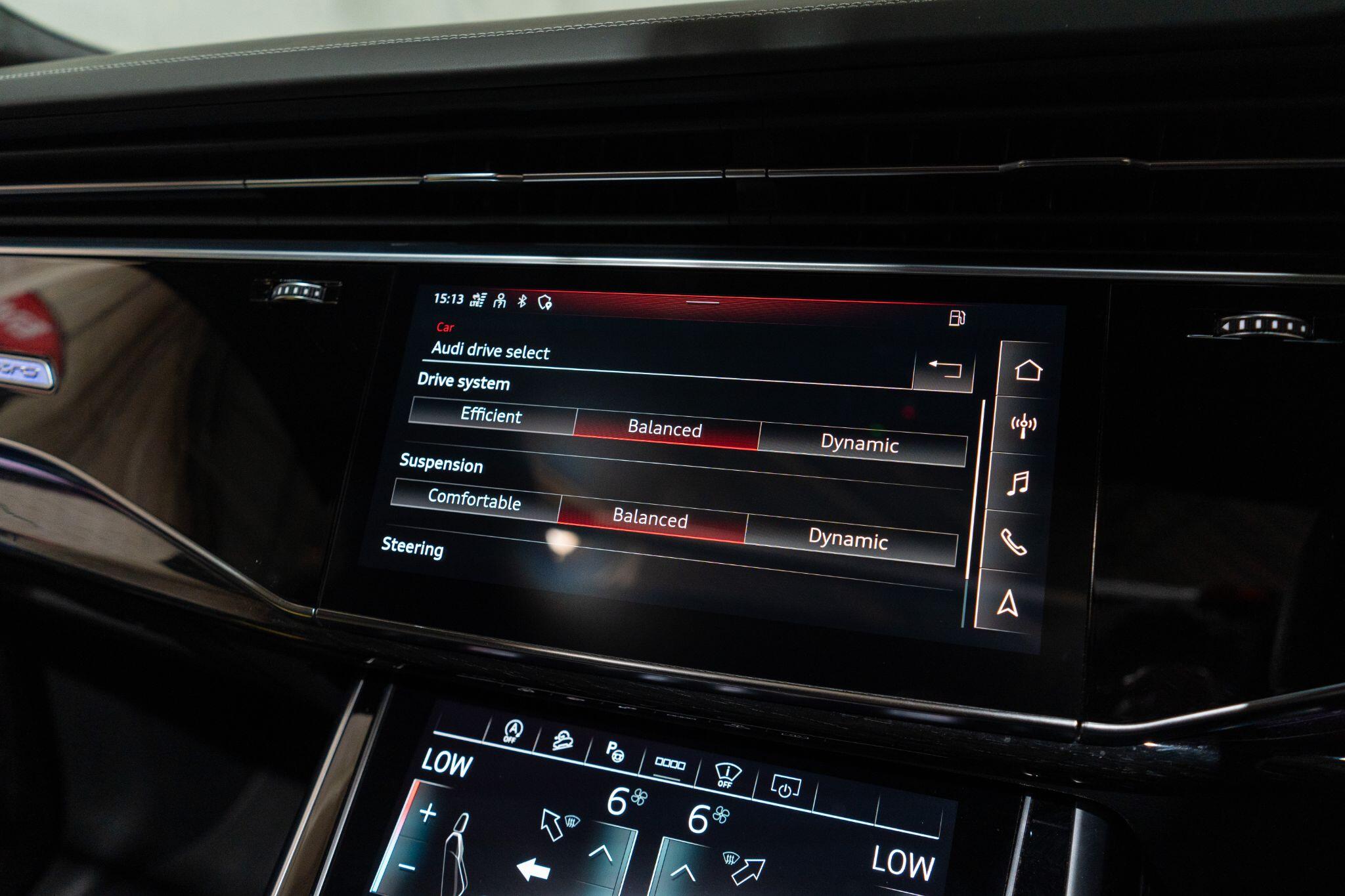 Audi Q7 view 31