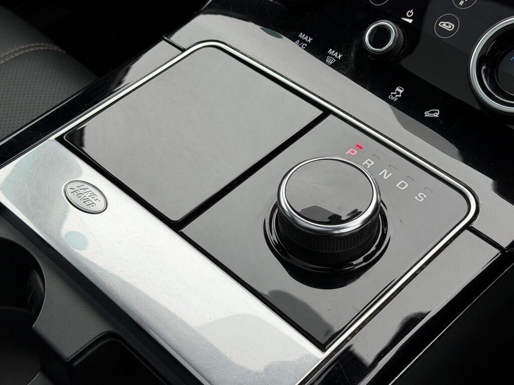 Land Rover Range Rover Velar view 38