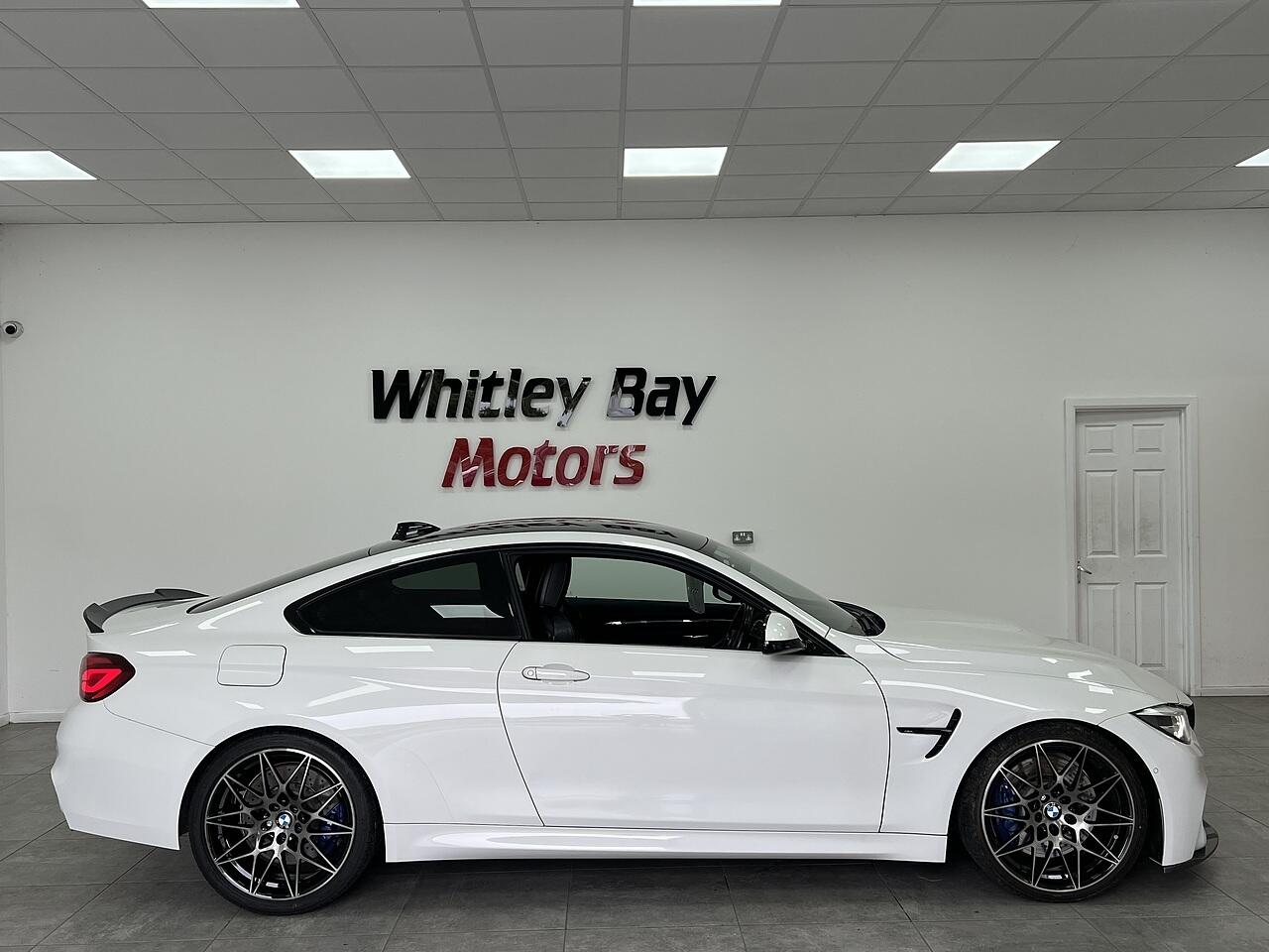 BMW M4 view 2