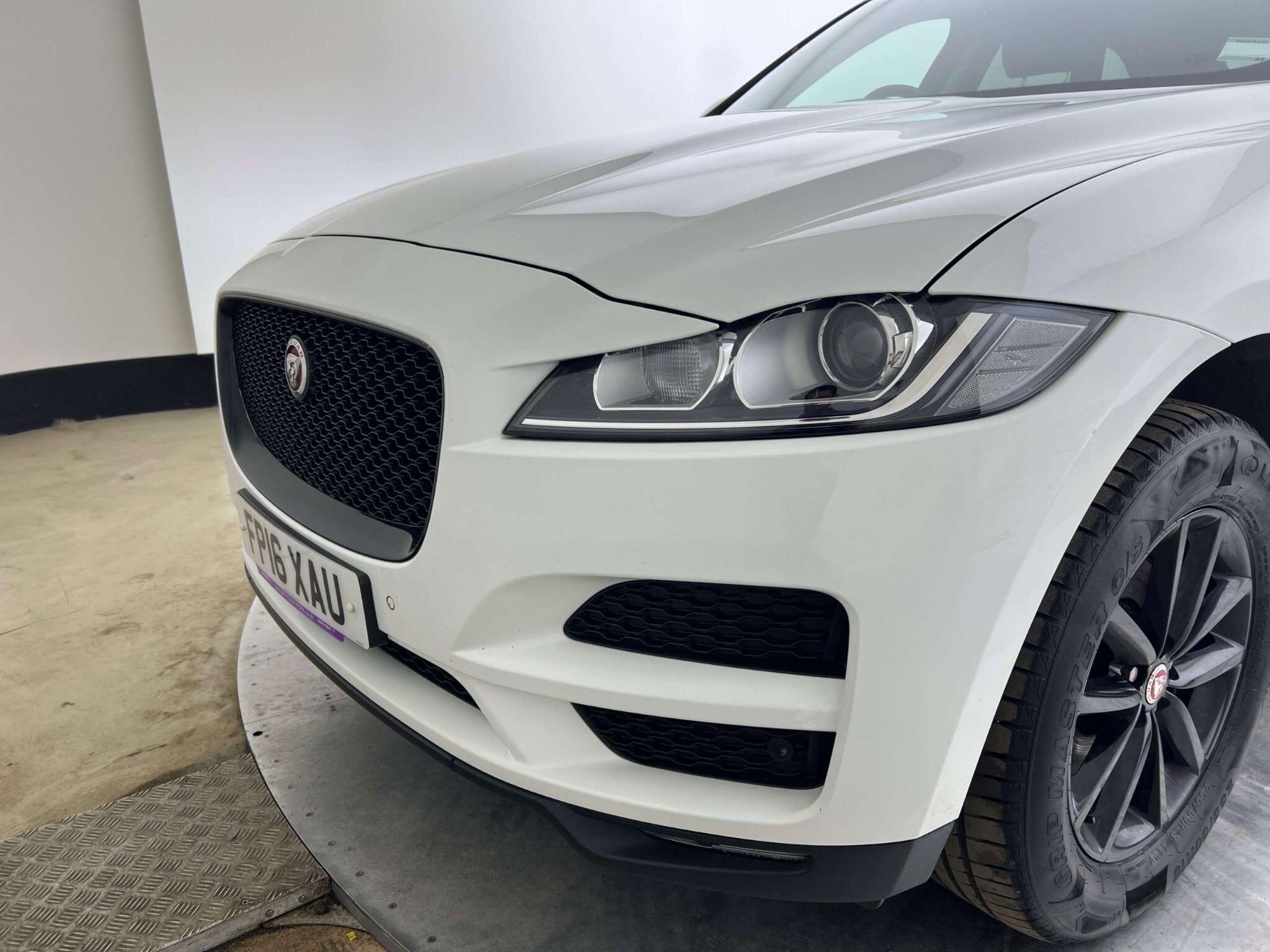 Jaguar F-Pace view 42