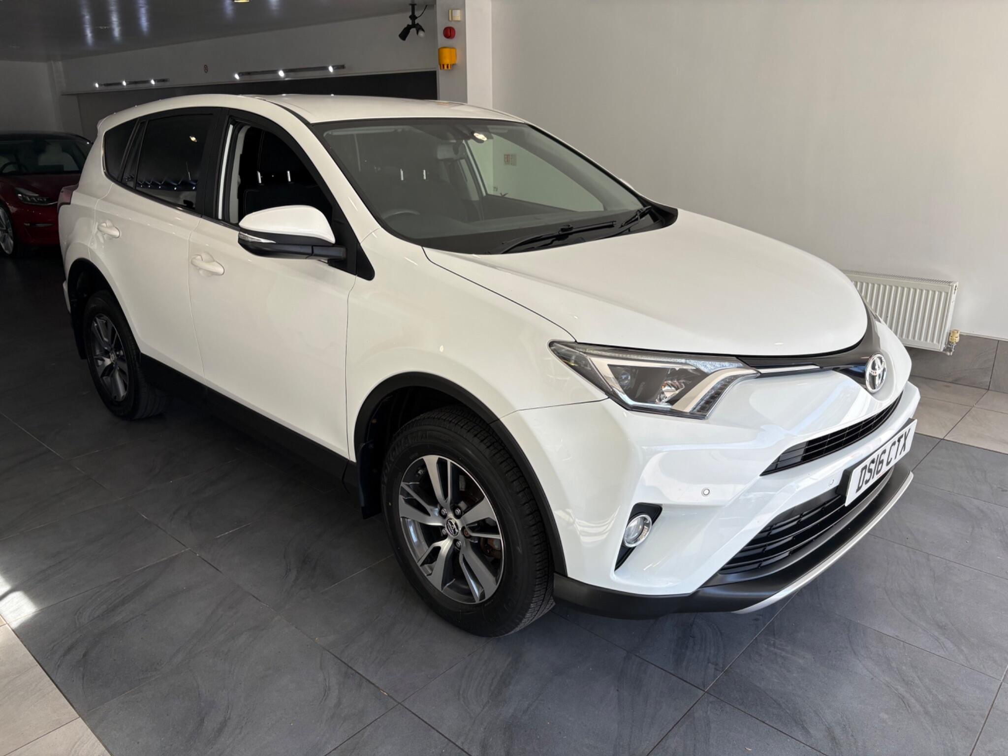 2016 Toyota RAV4 in White for sale