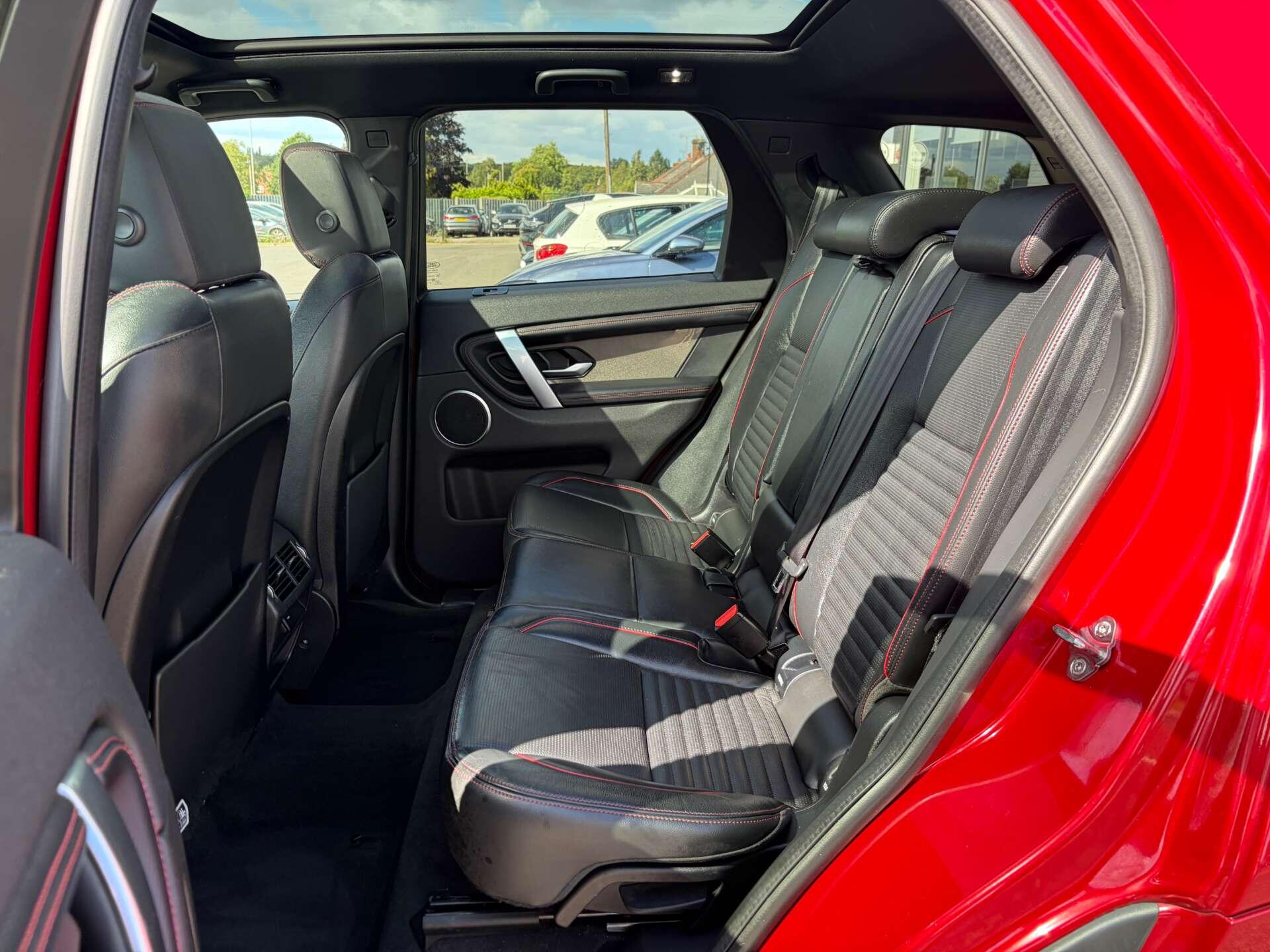 Land Rover Discovery Sport view 20