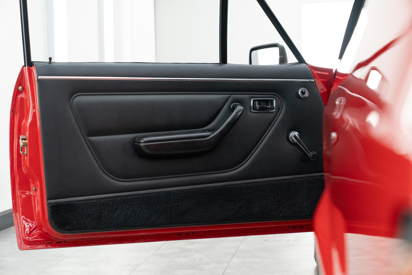 Ford Escort view 26