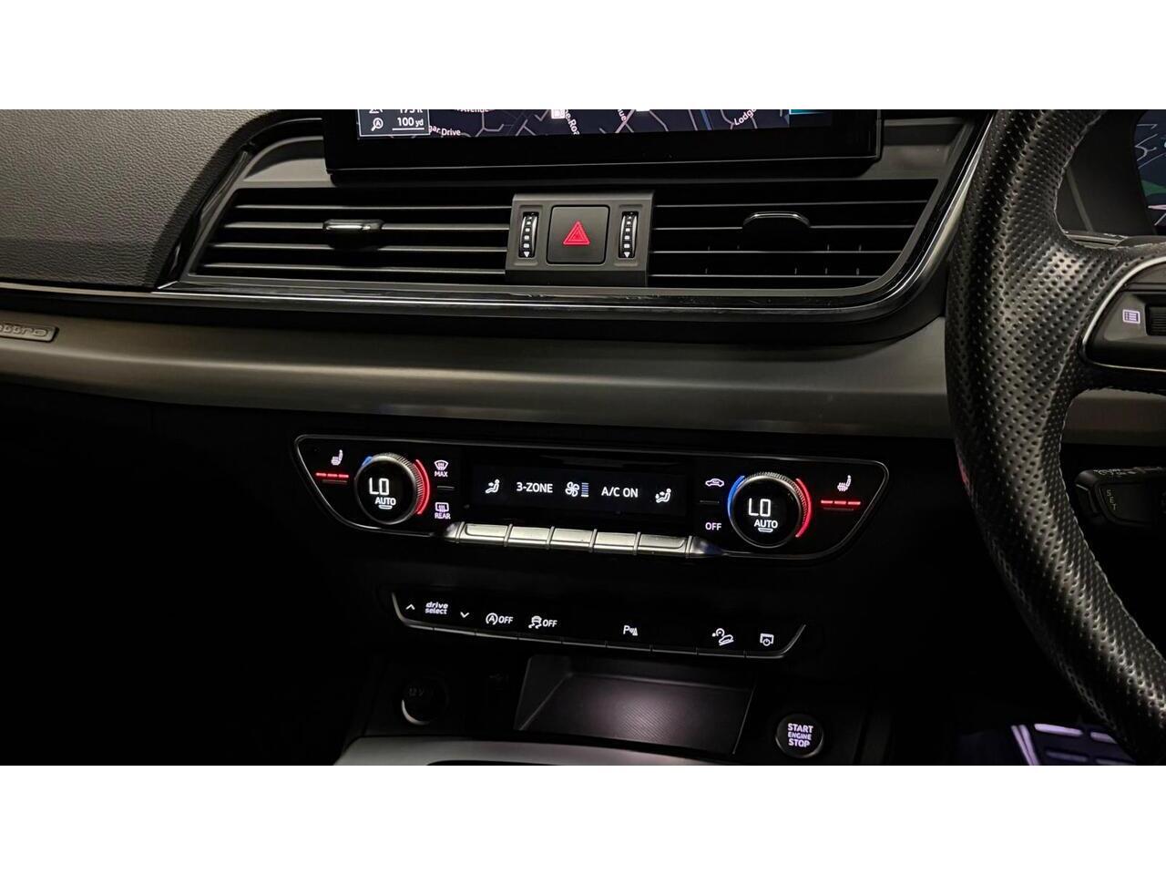 Audi Q5 view 29
