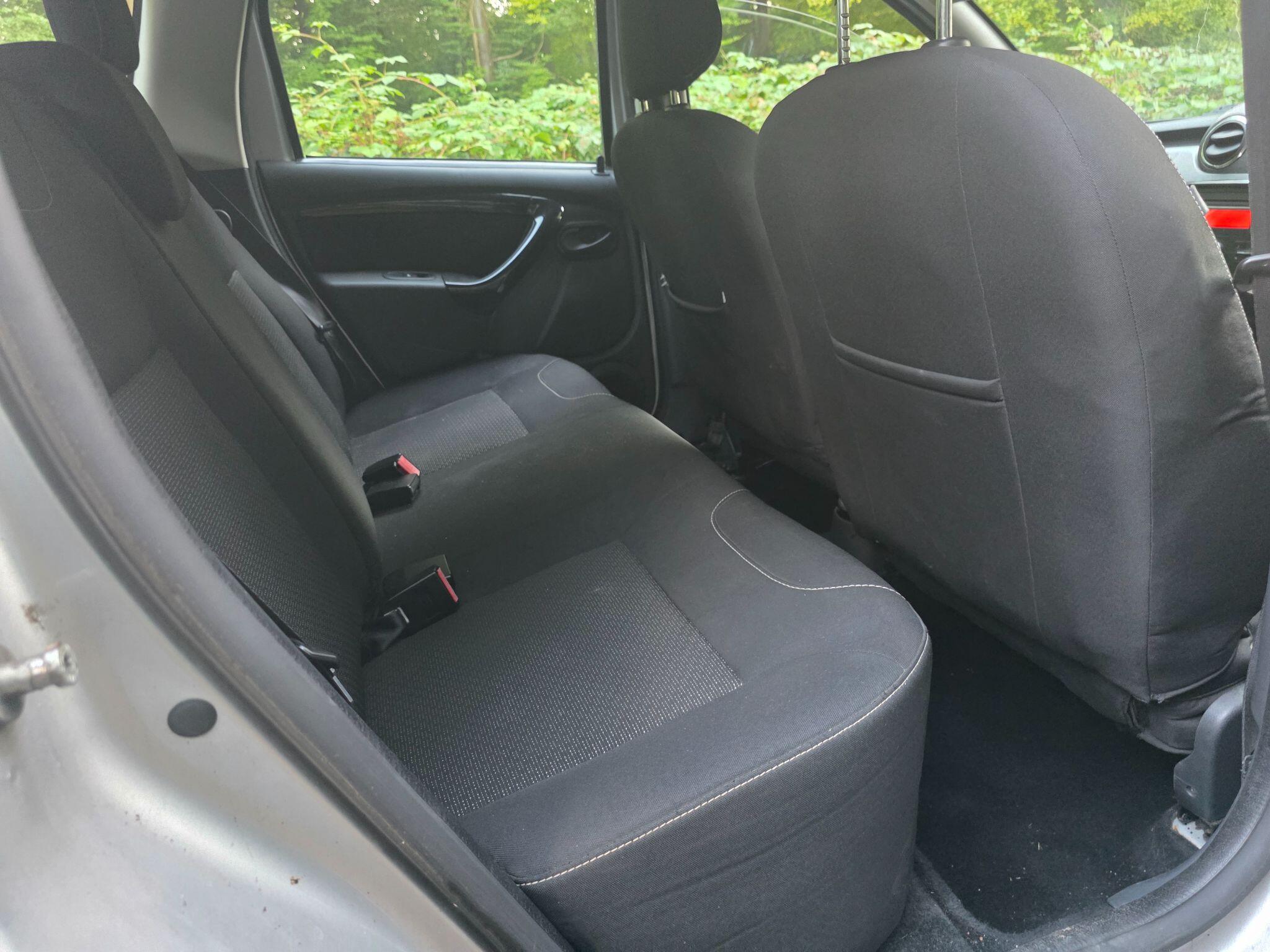 Dacia Duster view 7