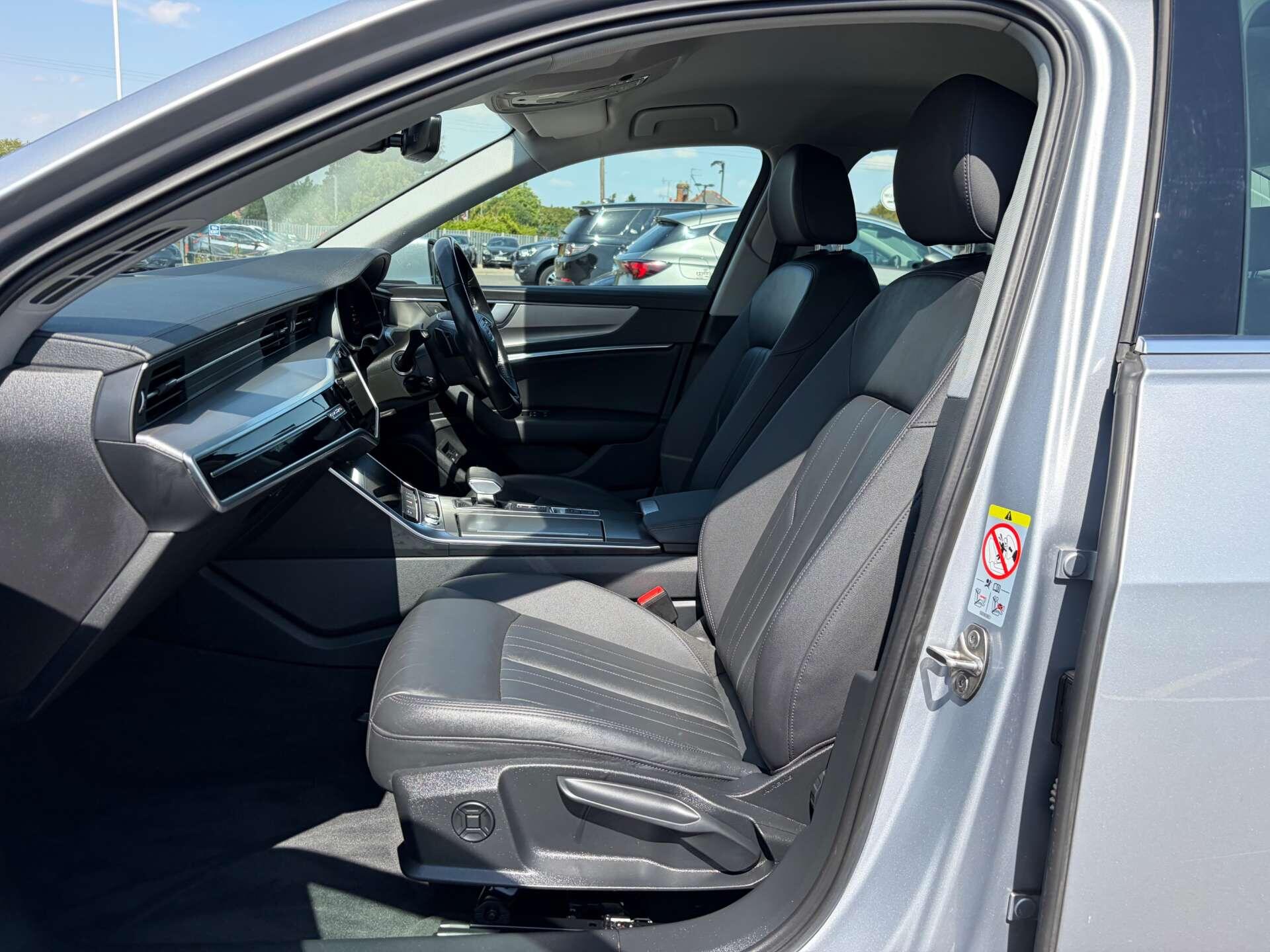 Audi A6 Saloon view 15