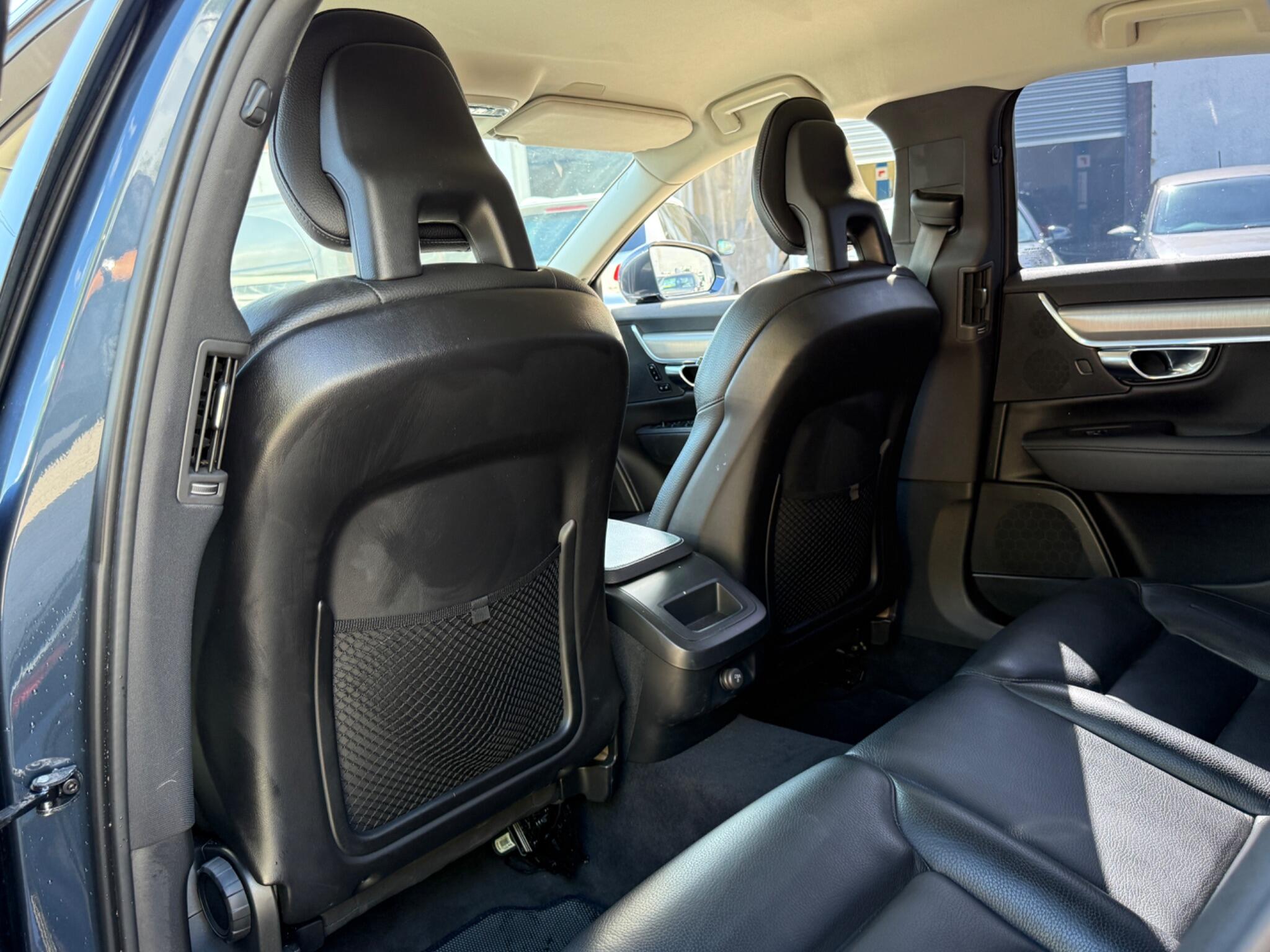 Volvo S90 - Image 57