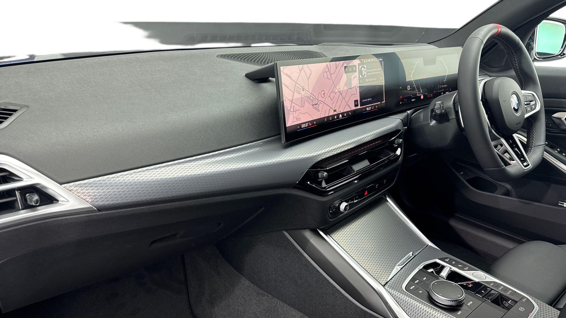 BMW 3 Series view 14