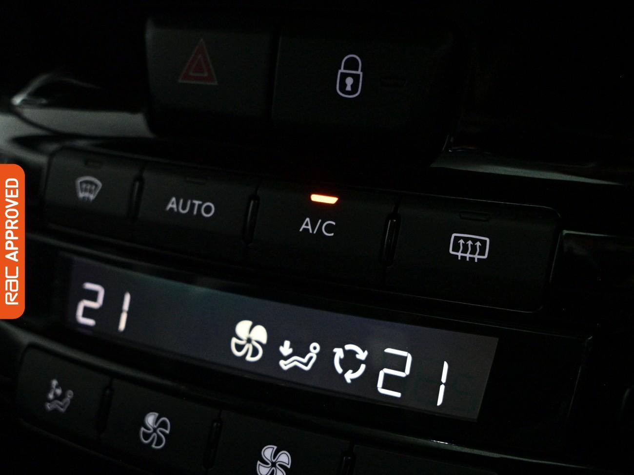 Peugeot 2008 view 19