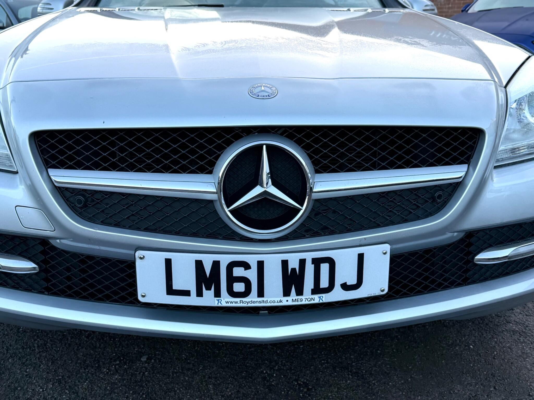 2011 Mercedes-Benz SLK image 18