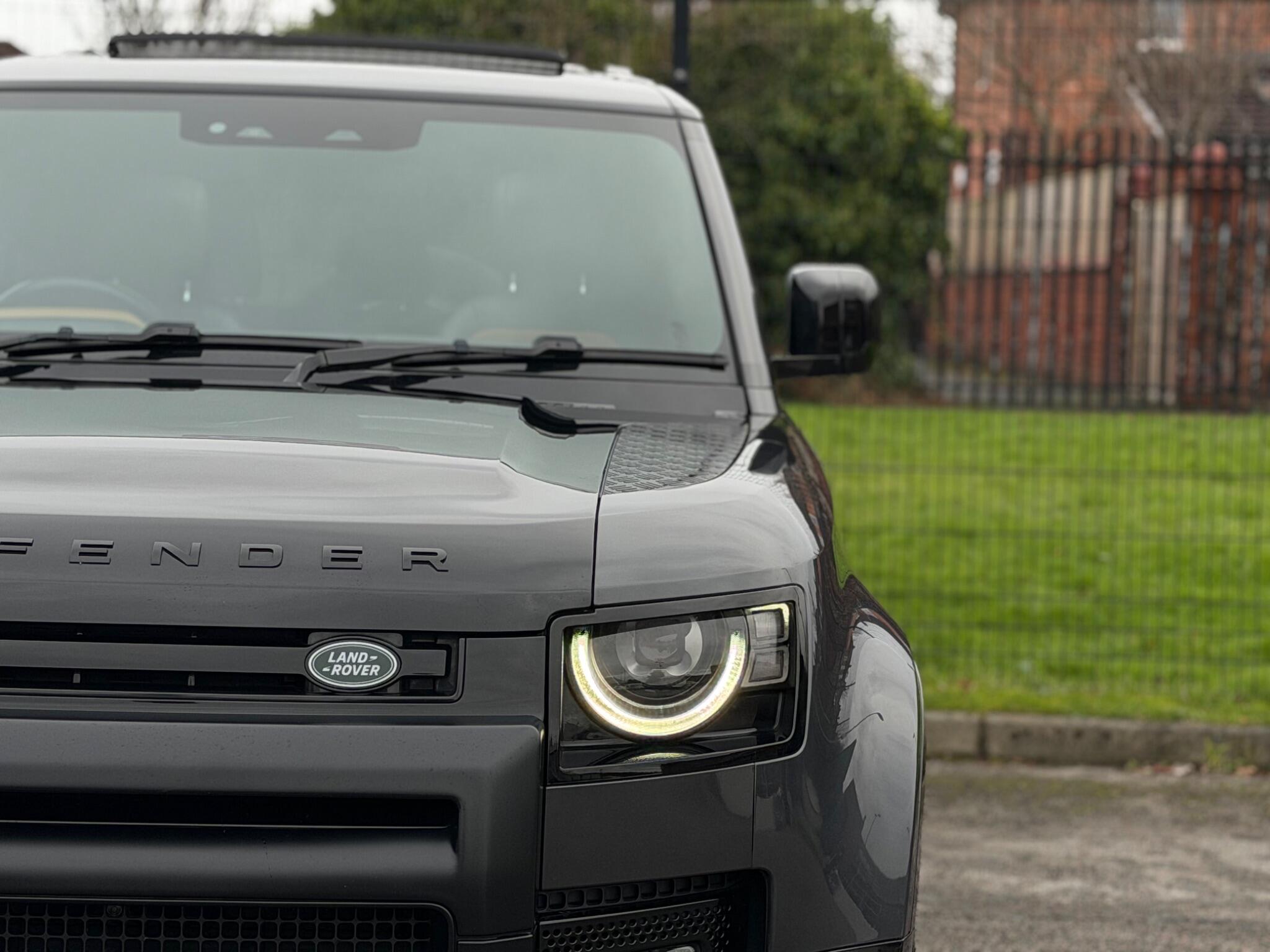 Land Rover Defender view 10