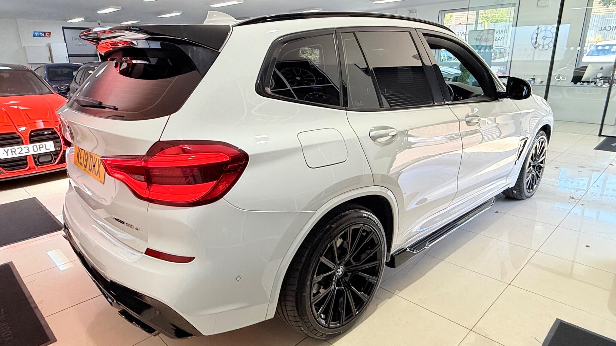 BMW X3 view 37