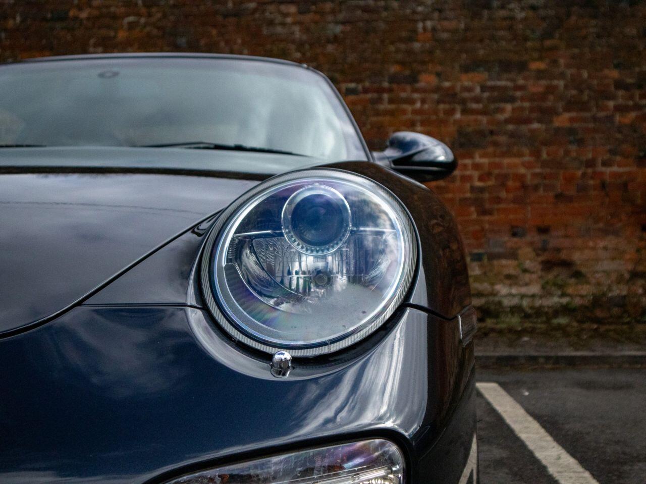 Porsche 911 view 29