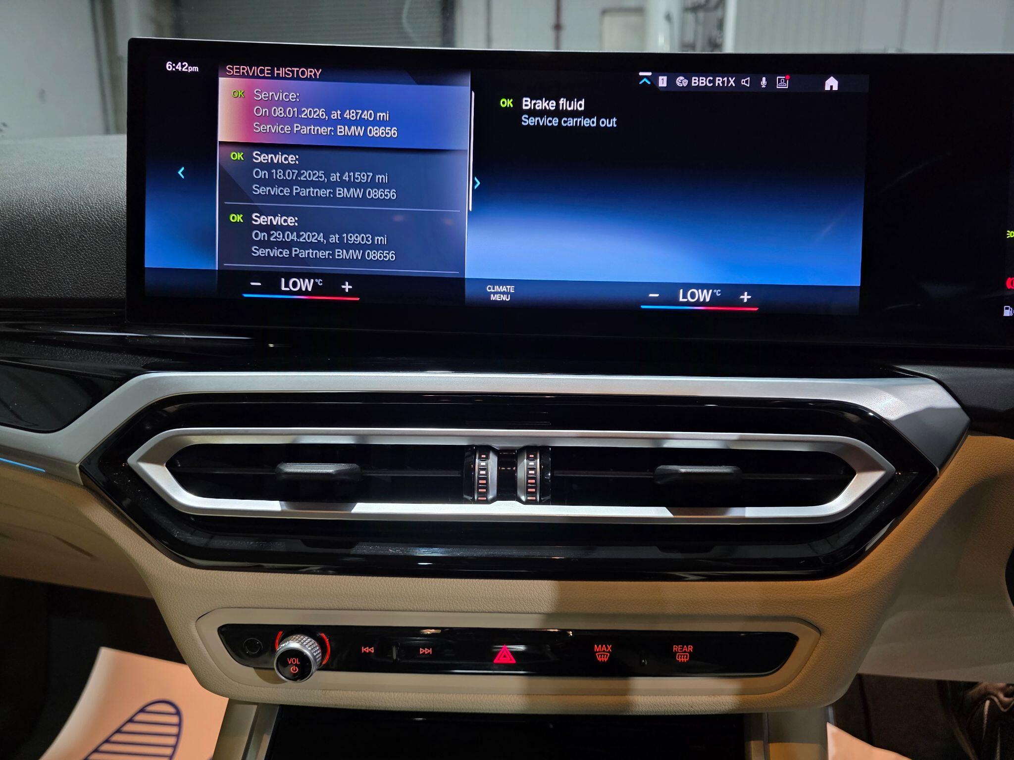 BMW 3 Series view 10