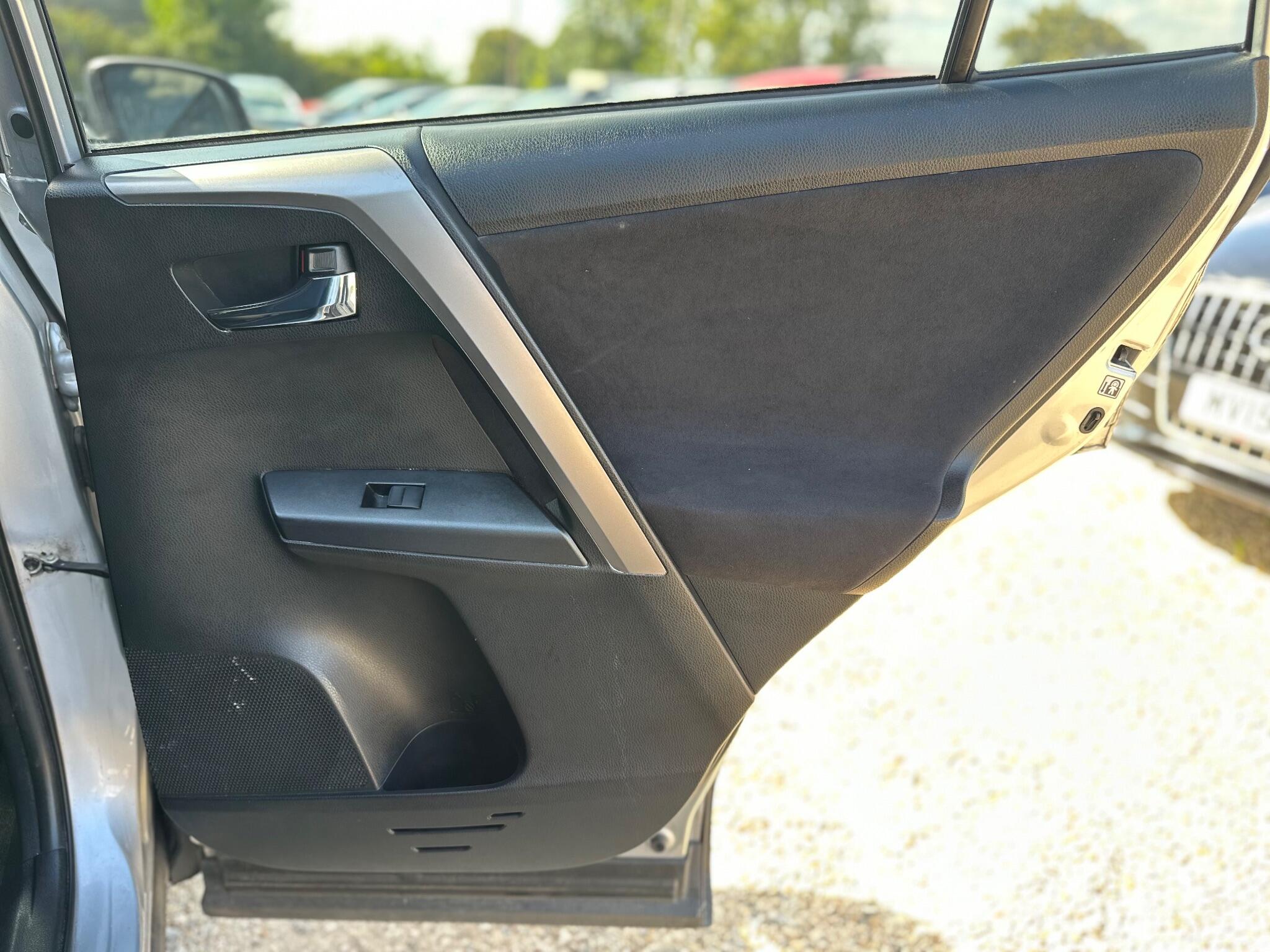 Toyota Rav4 view 59