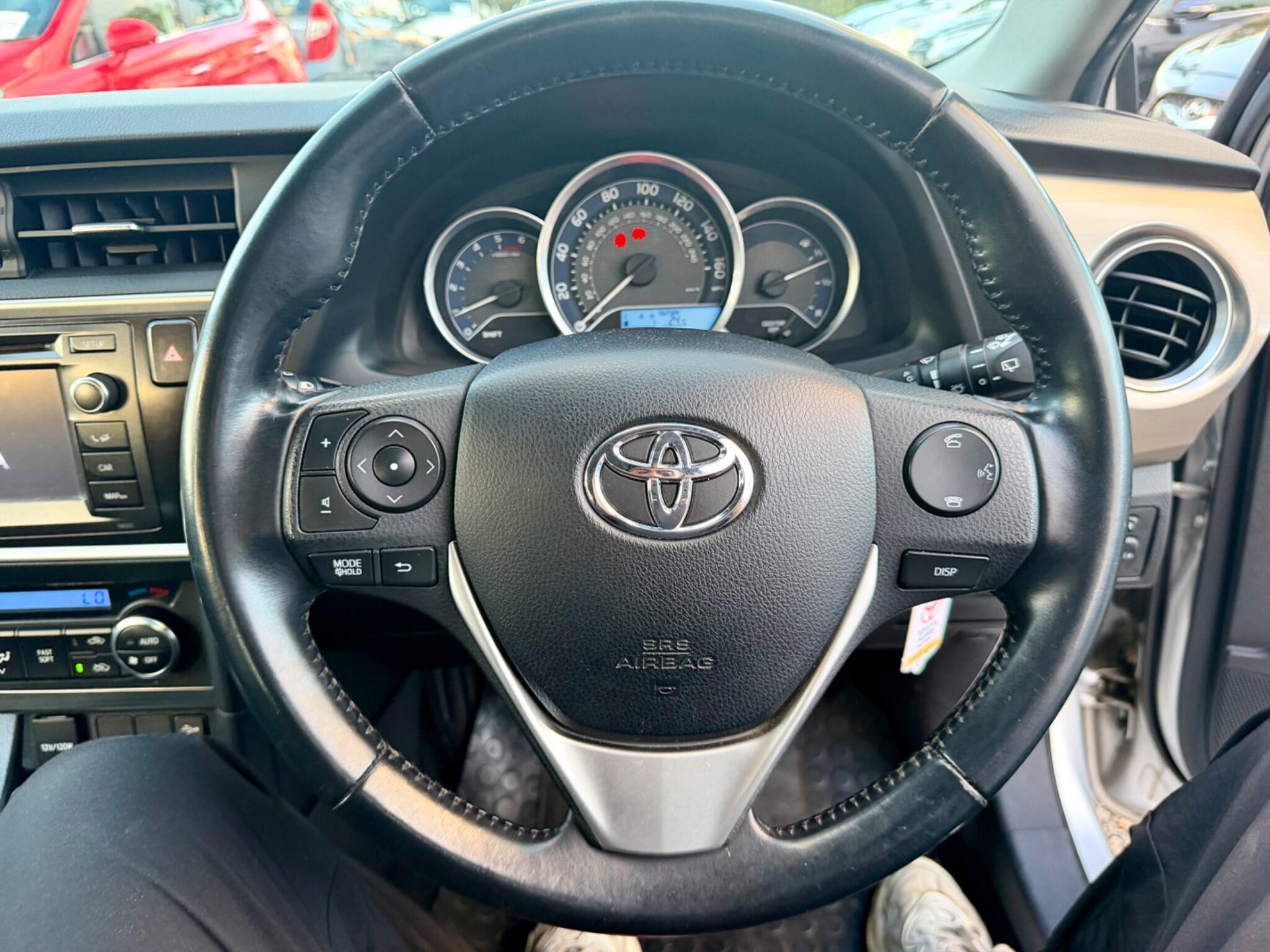 Toyota Auris view 51
