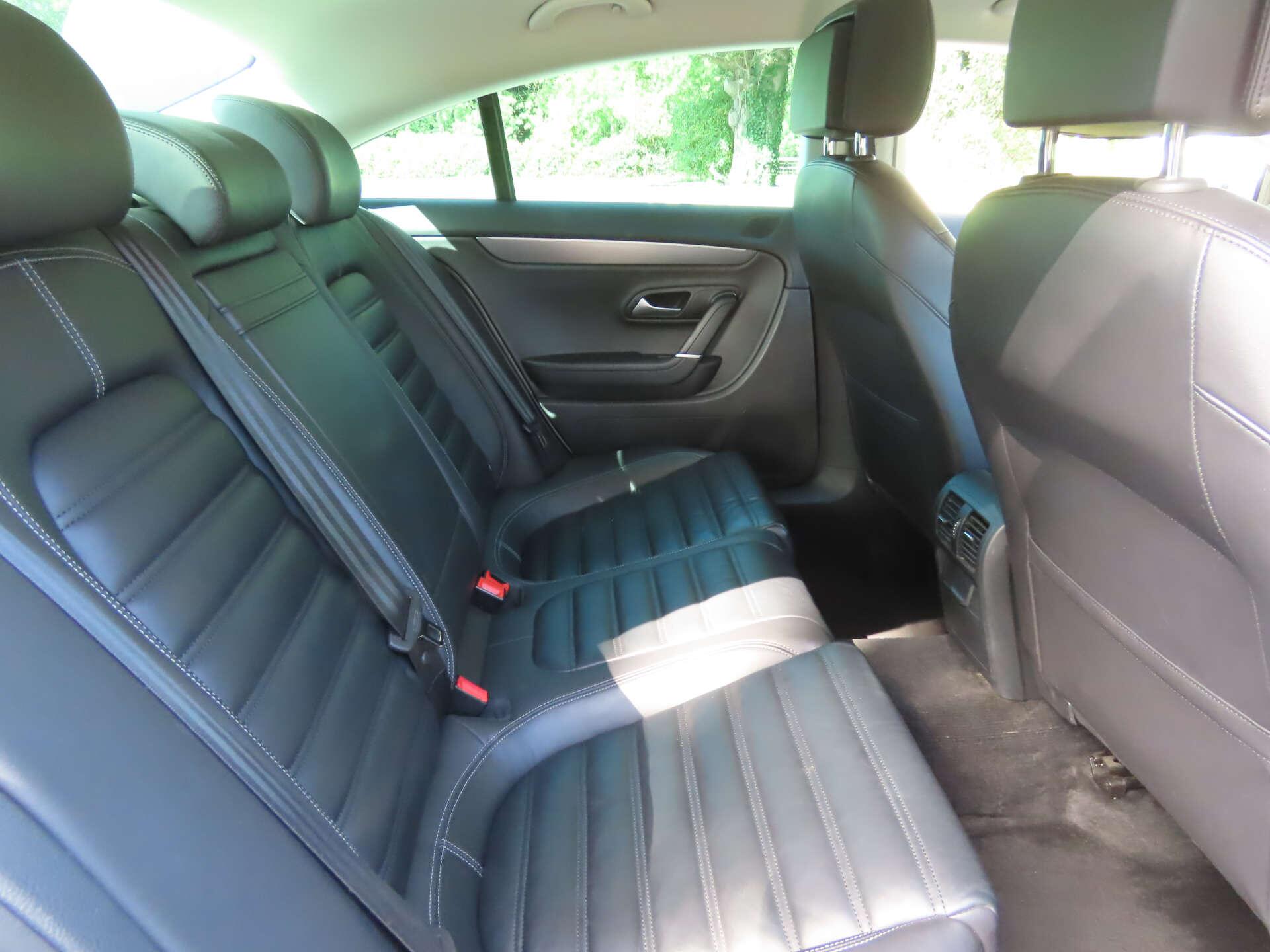 Volkswagen CC view 9