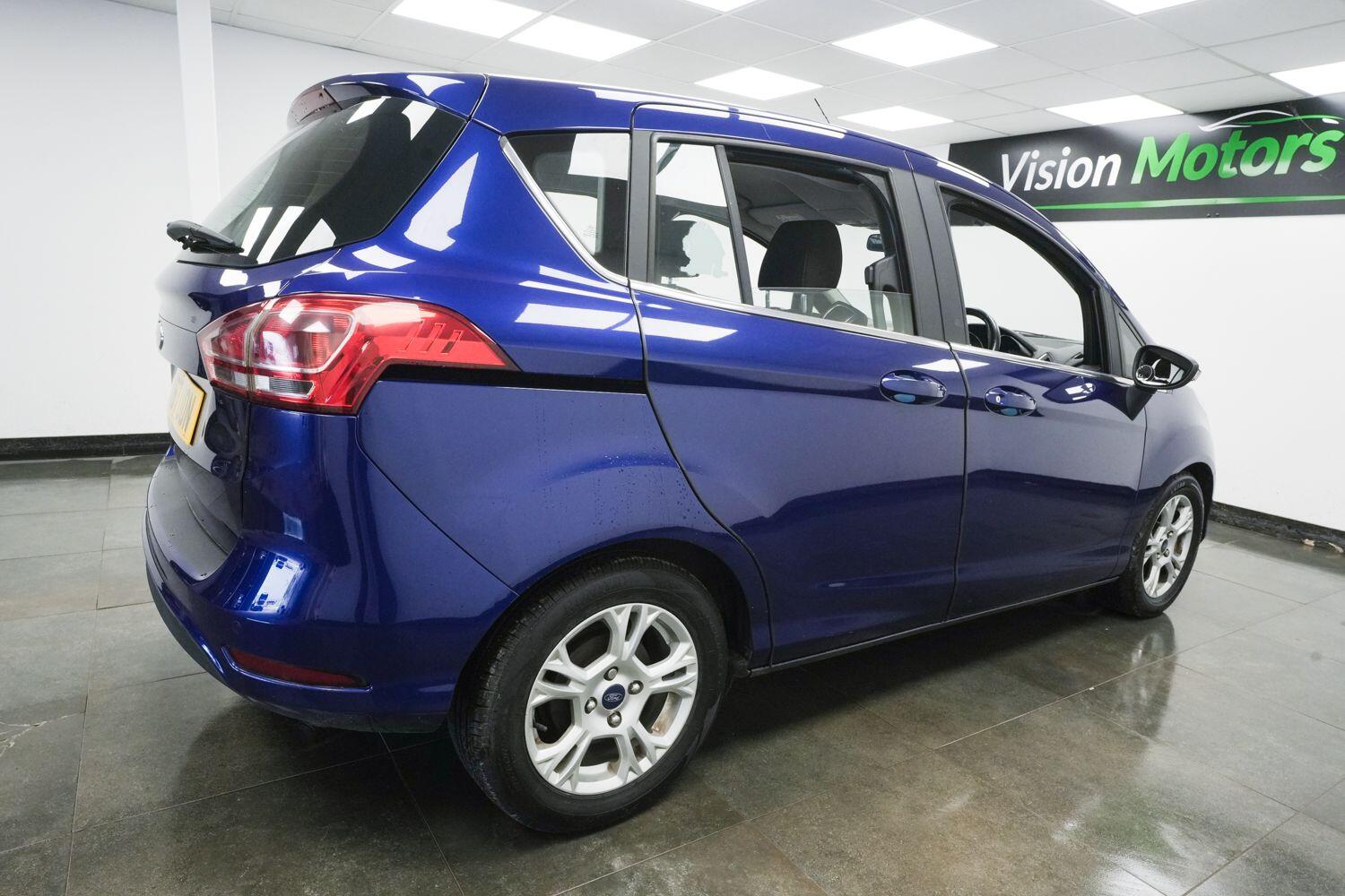 Ford B-Max view 3