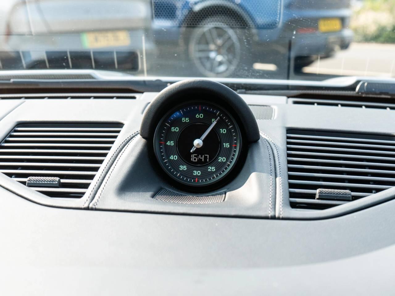 Porsche 911 view 53