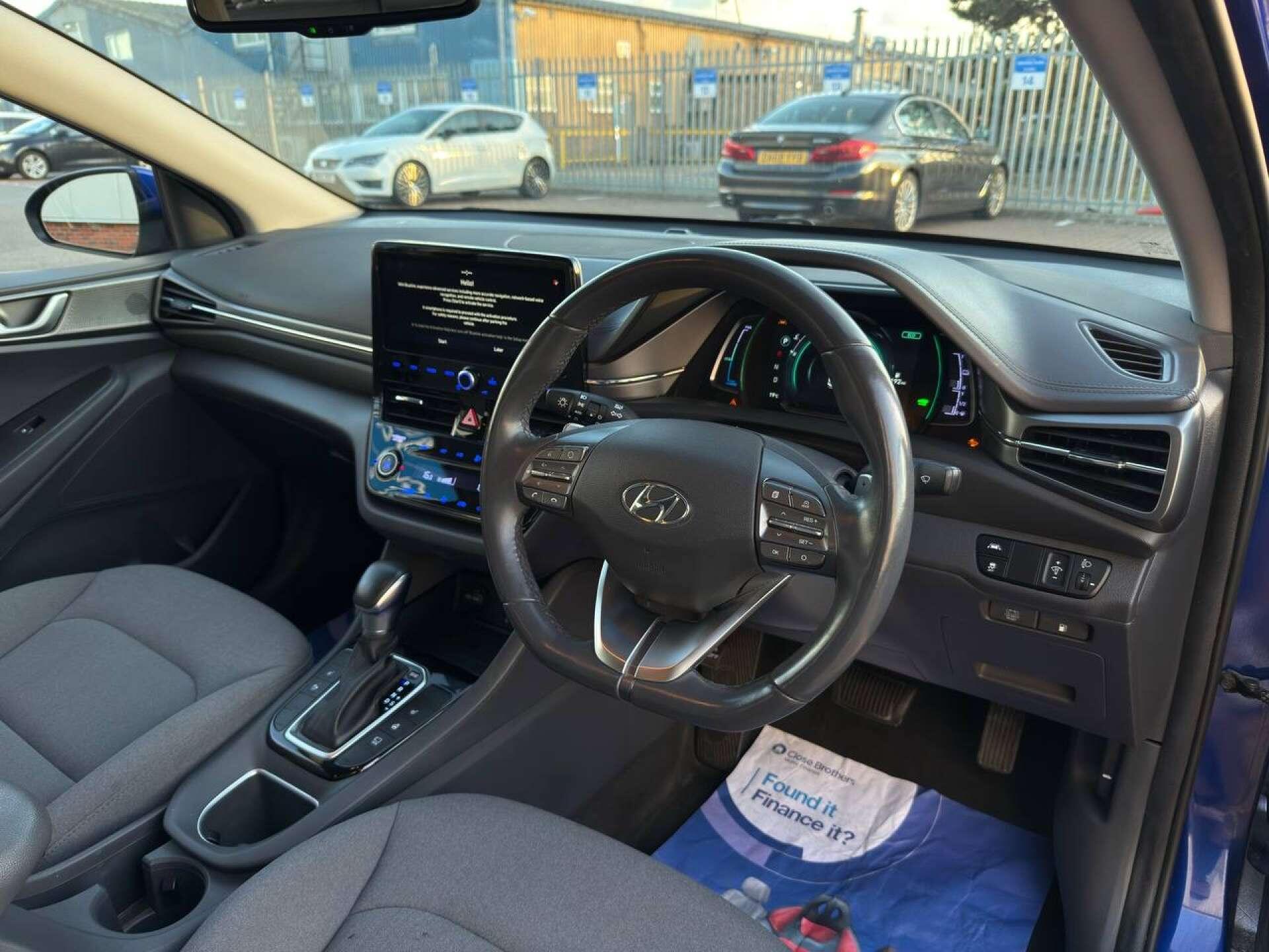 Hyundai Ioniq view 19