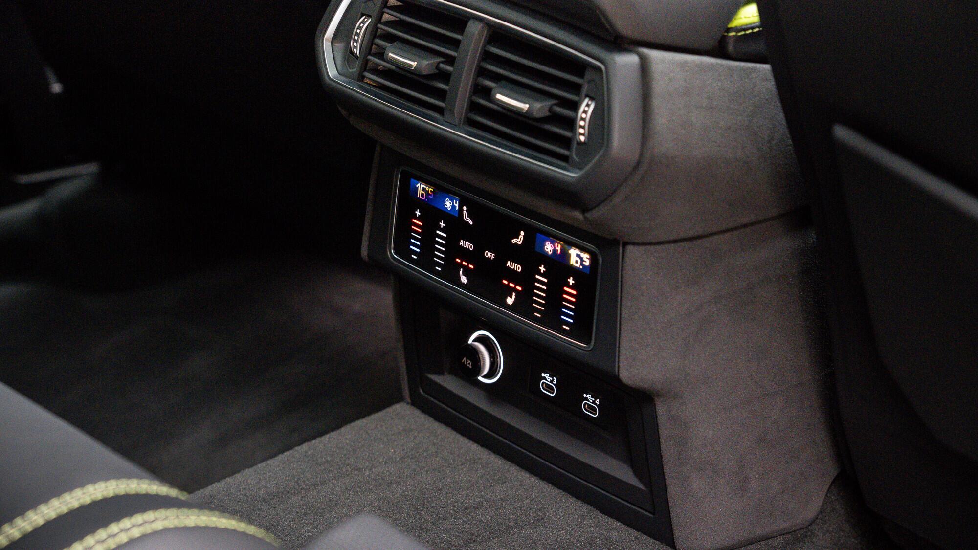 Lamborghini Urus view 22