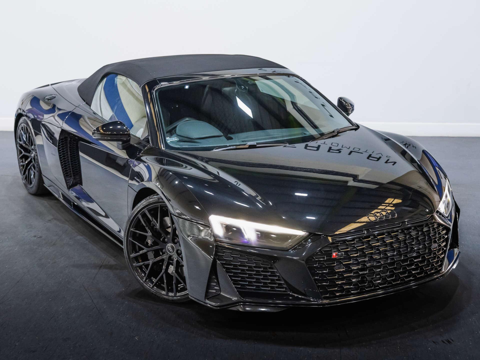 Audi R8 view 10