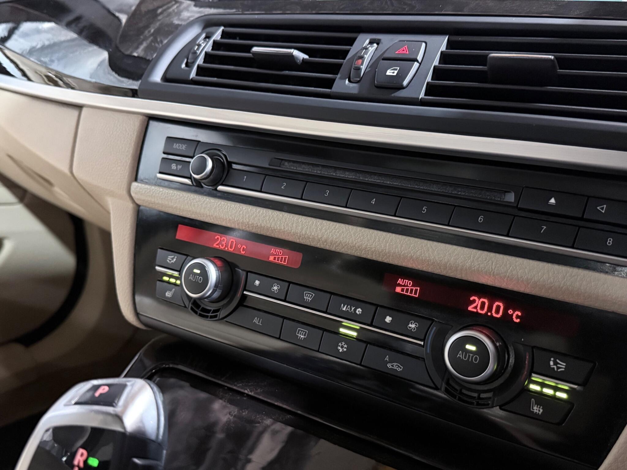 BMW 5 Series view 42