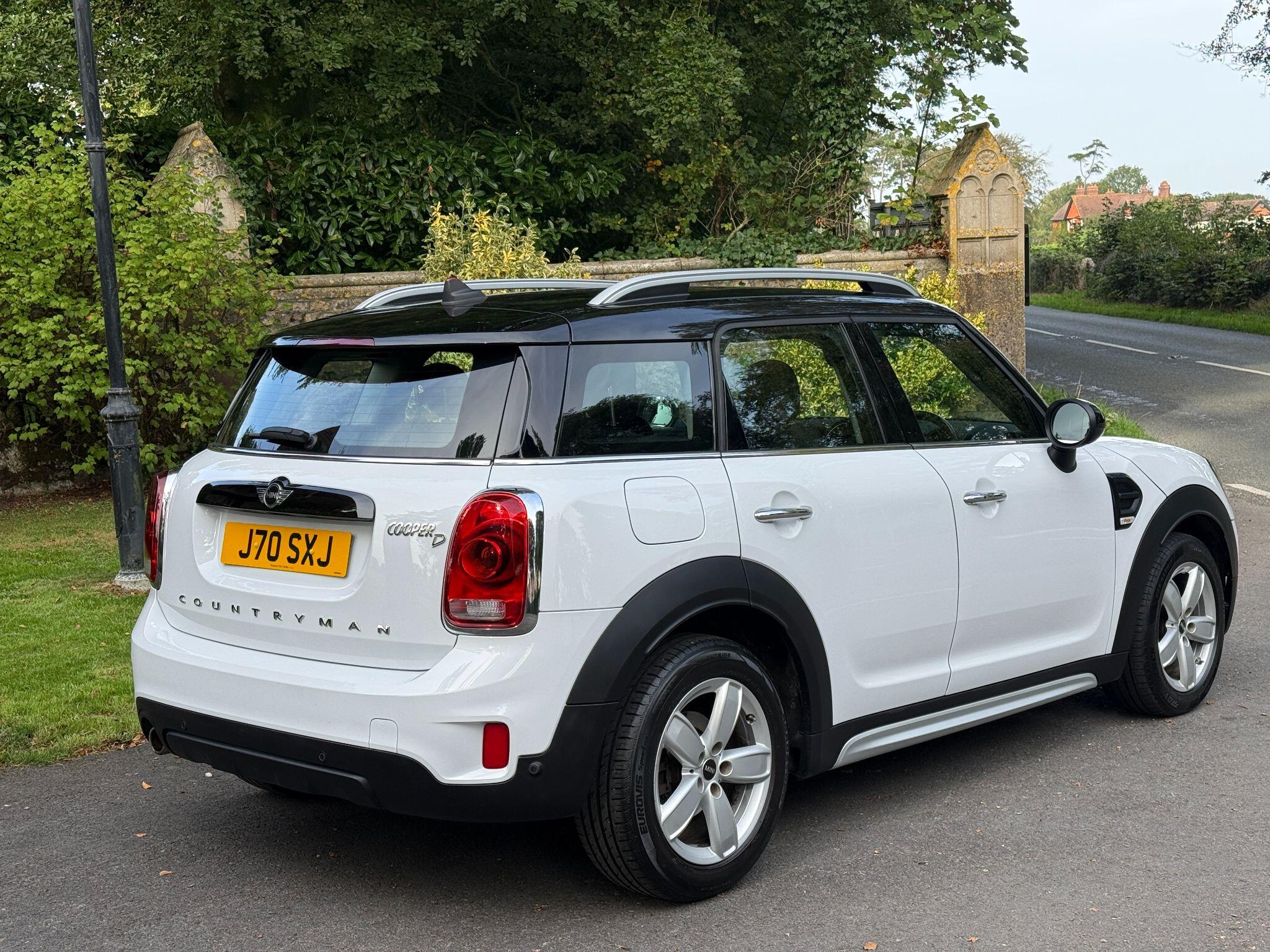Mini Countryman view 12