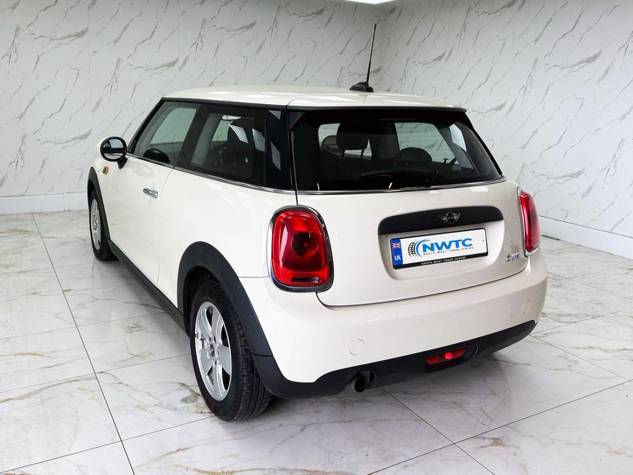 MINI Hatch view 9